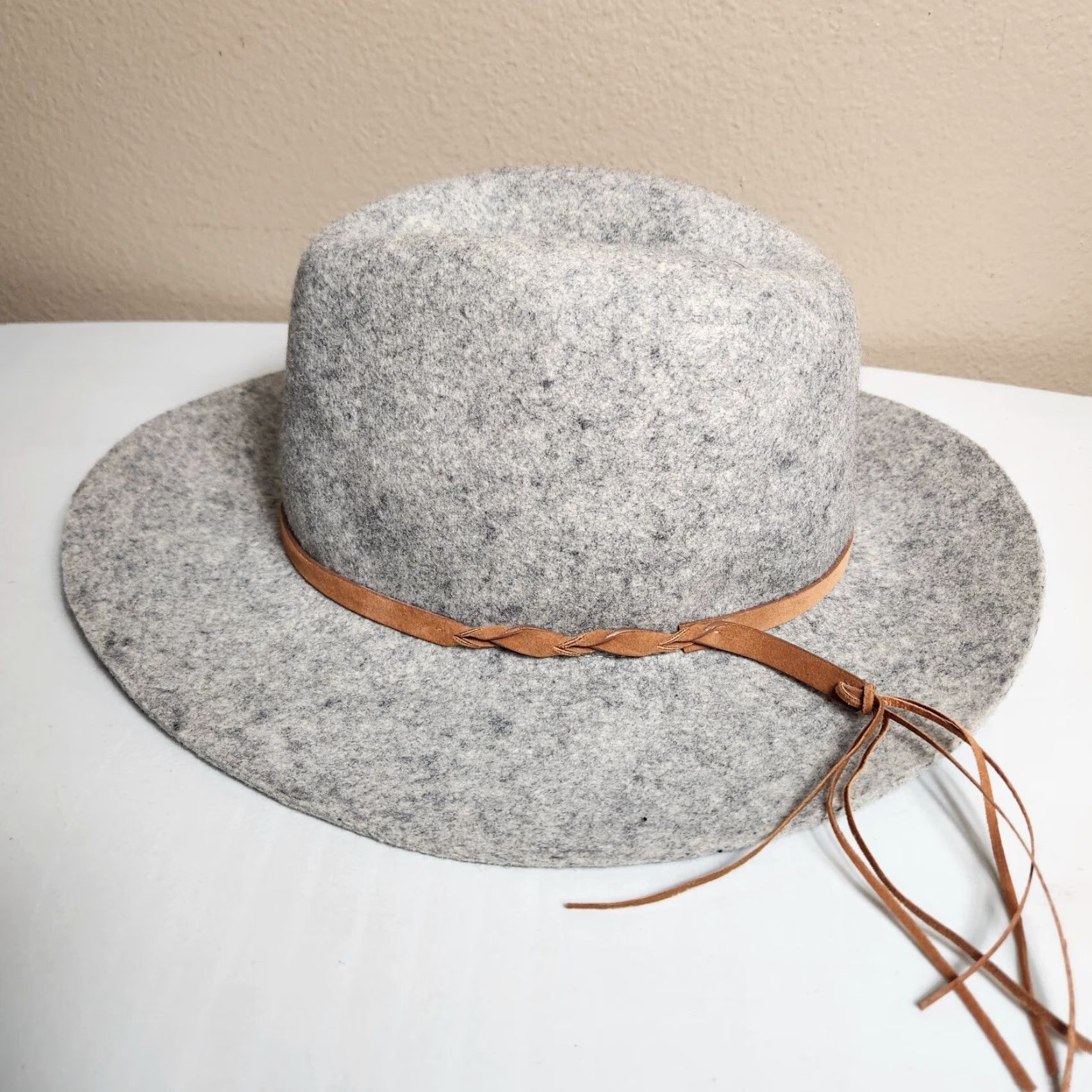 Vintage Target Fedora Hat Womens Gray 100% Wool Wide Brim One Size Strapped Felt Boho Festival Western Casual Size ONE SIZE - 3 Thumbnail