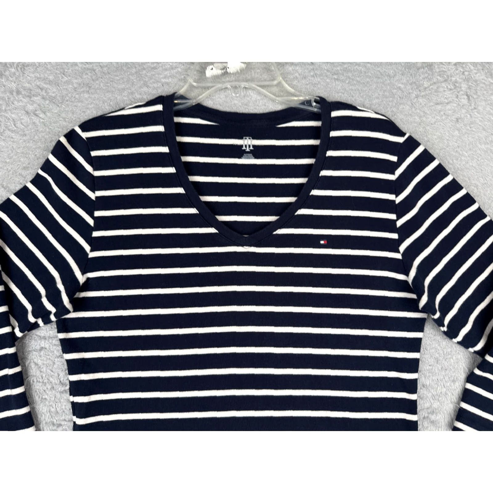 Tommy Hilfiger Tommy Hilfiger Shirt Women XL Blue Stripe 3/4 Sleeve Cotton V-Neck Vintage? No Size XL / US 12-14 / IT 48-50 - 4 Thumbnail