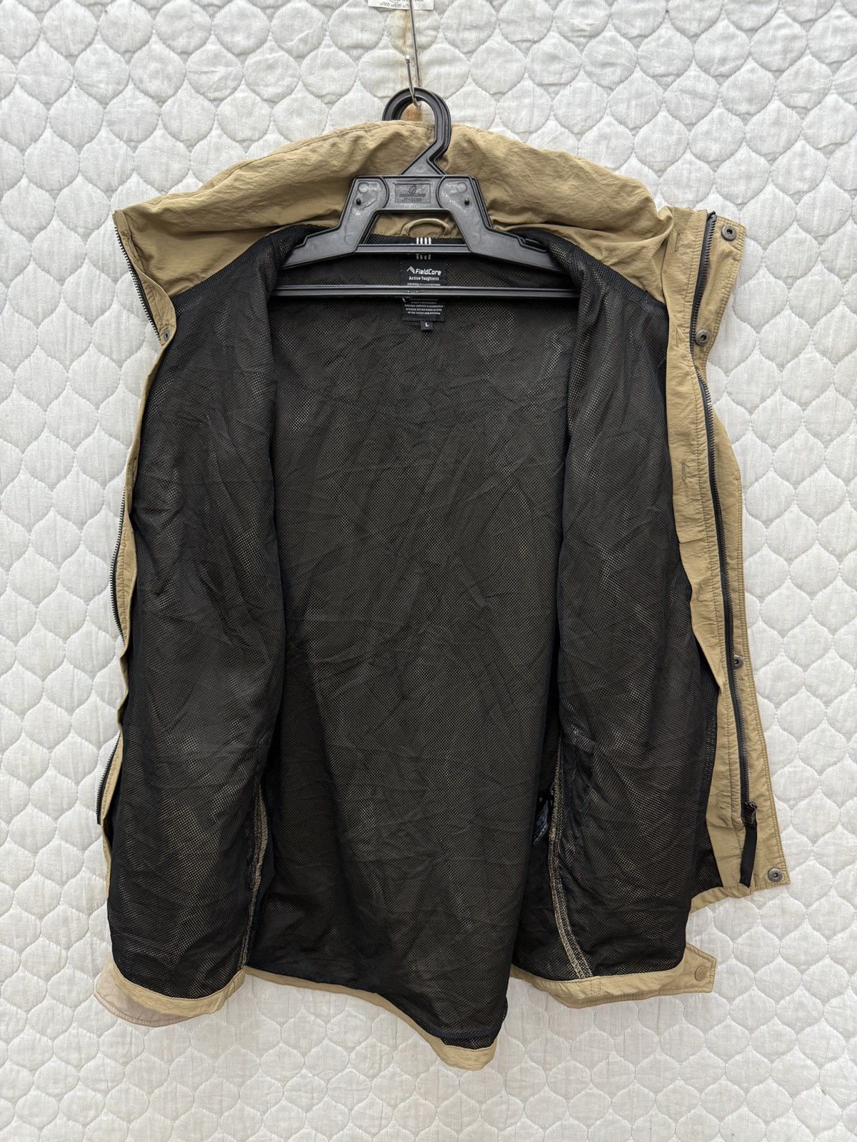 Japanese Brand 🔥🔥🔥STEALS FIELDCORE HIDDEN HOODIE LIGHT JACKET Size US M / EU 48-50 / 2 - 4 Thumbnail