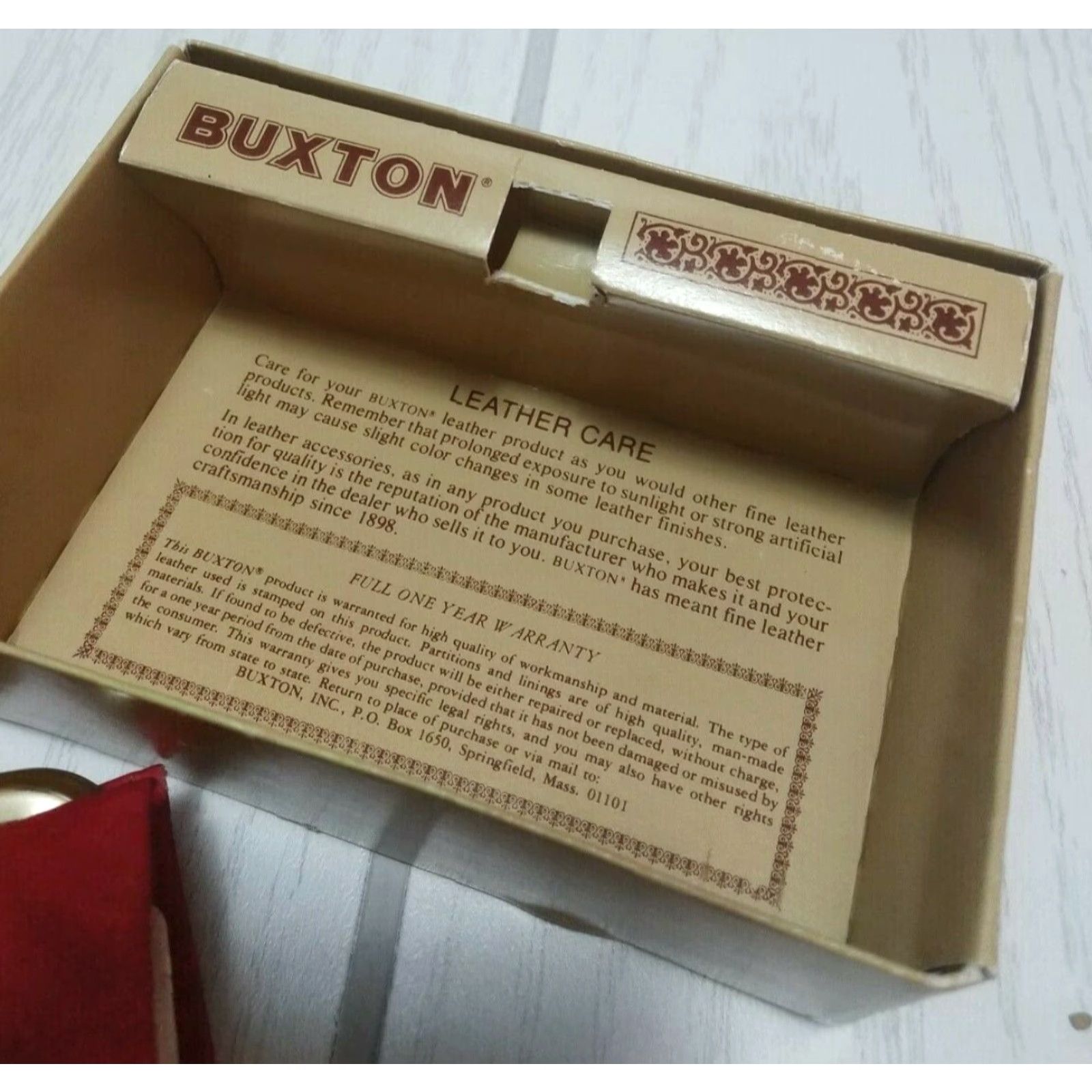 Vintage VINTAGE Buxton Wallet Trifold Card Wallet Red in the Box New Ladies Unisex Size ONE SIZE - 3 Thumbnail