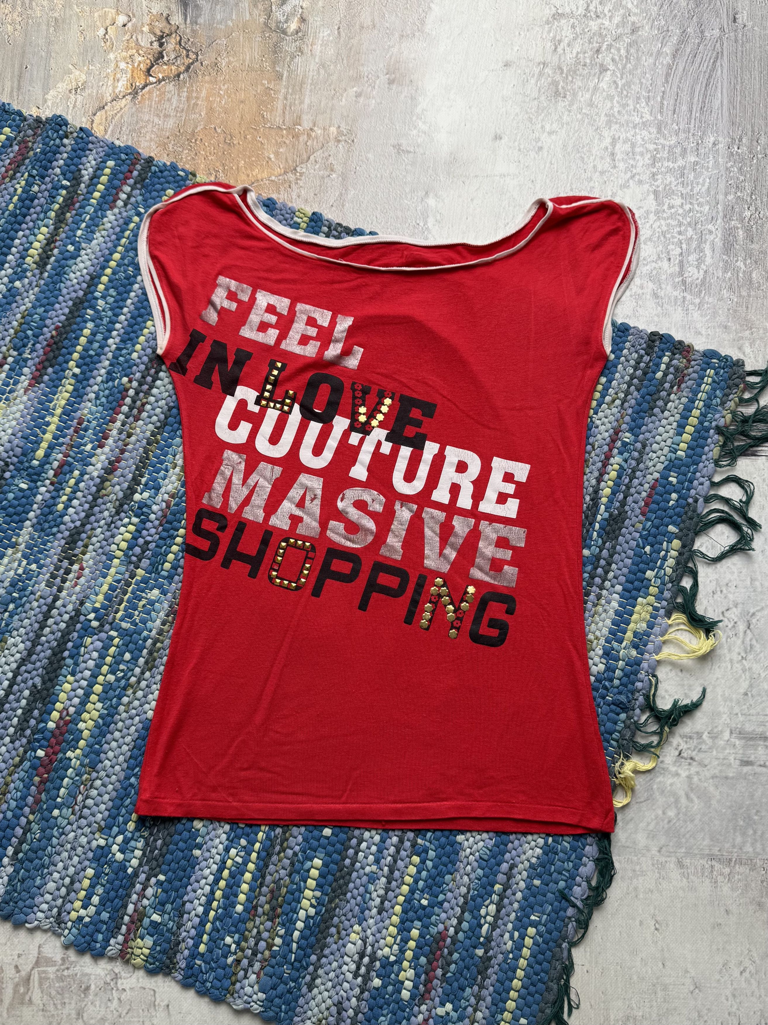 Vintage Vintage Red Graphic T Shirt Y2K Slogan Tee Size M / US 6-8 / IT 42-44 - 1 Thumbnail