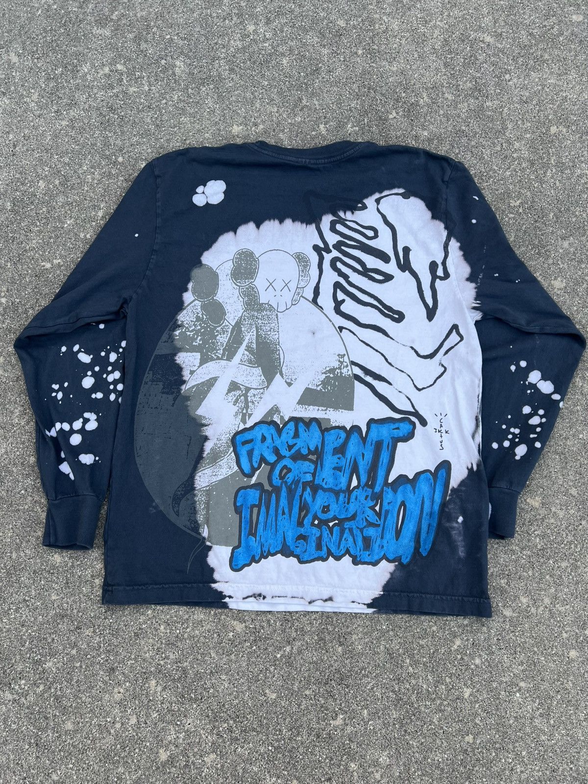 Fragment Design × Kaws × Travis Scott Travis Scott KAWS Fragment Design Long Sleeve Shirt Size L Size US L / EU 52-54 / 3 - 9 Thumbnail