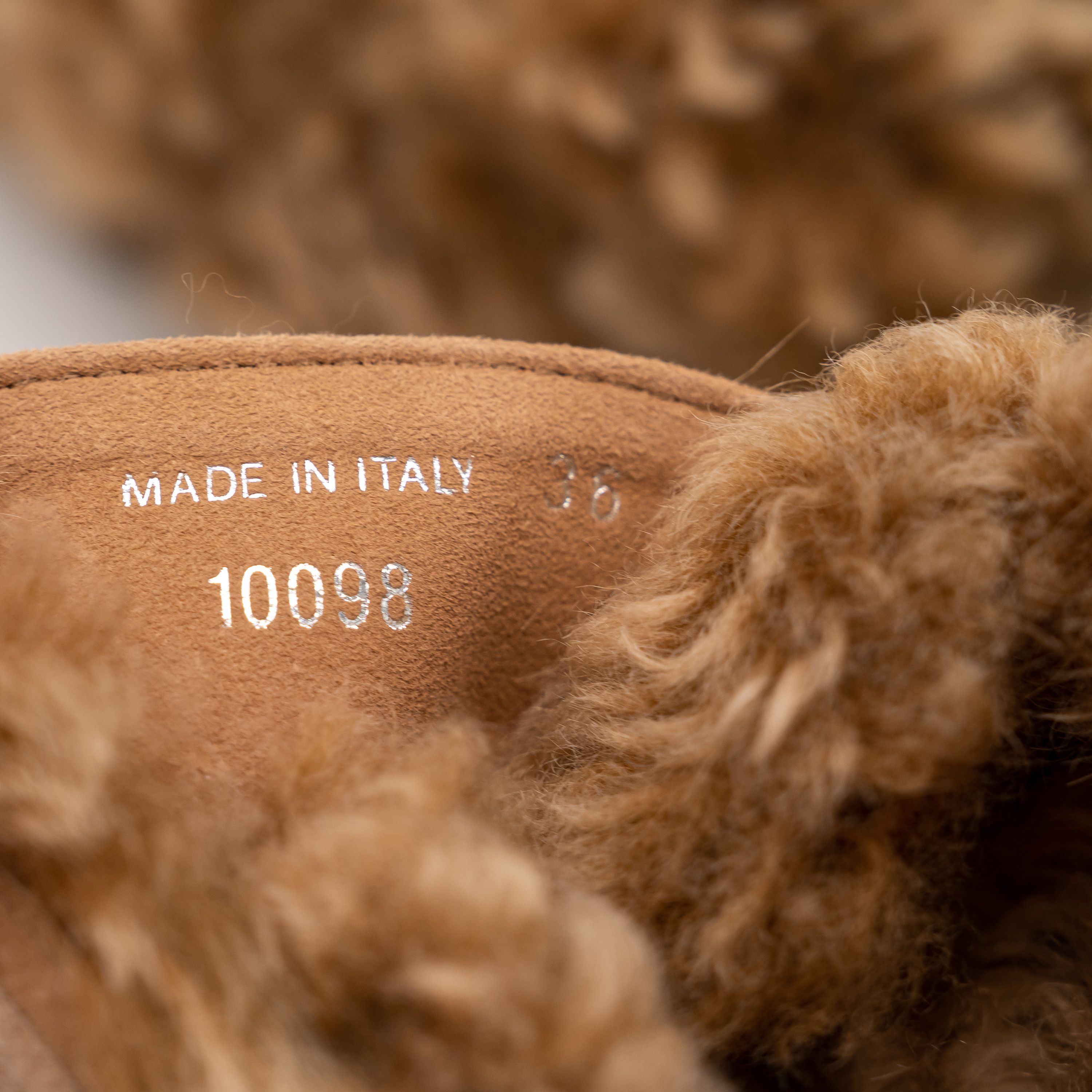 Miu Miu 36eu 6 US Miu Miu Camel Brown Shearling Sandals Size US 6 / IT 36 - 10 Thumbnail