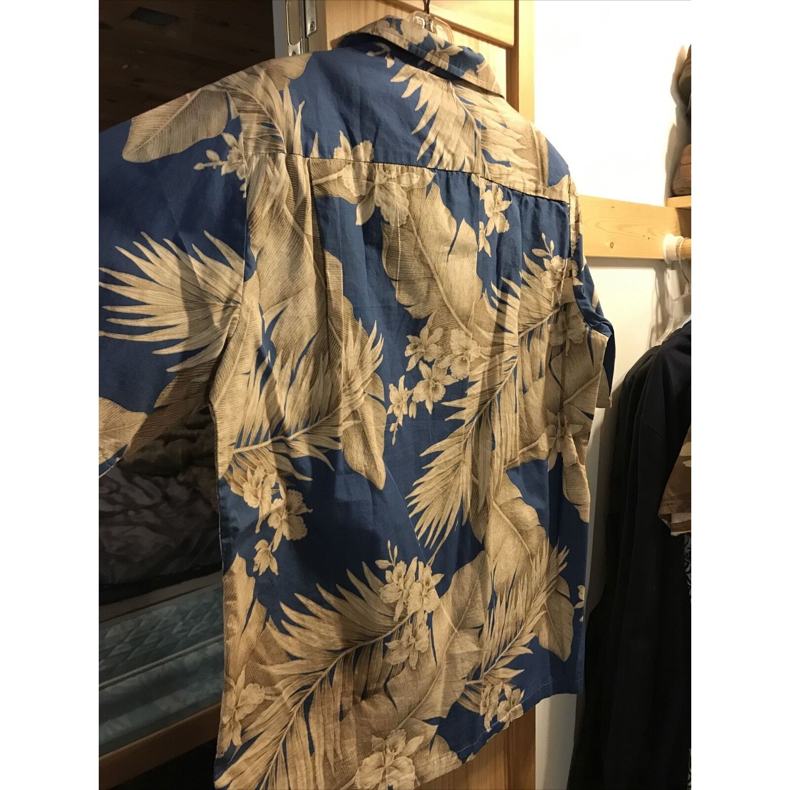 Other Malihini Men M Blue Gold Floral Button Cotton Hawaiian Shirt Size US M / EU 48-50 / 2 - 9 Thumbnail