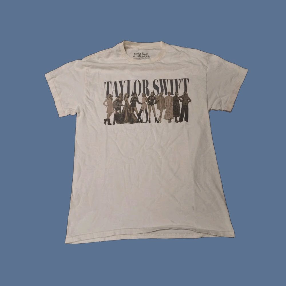 Vintage Taylor Swift Shirt Unisex Adults M White Band Pop Paramore Nashville TN Country Midnights Eras Tour Size US M / EU 48-50 / 2 - 1 Thumbnail