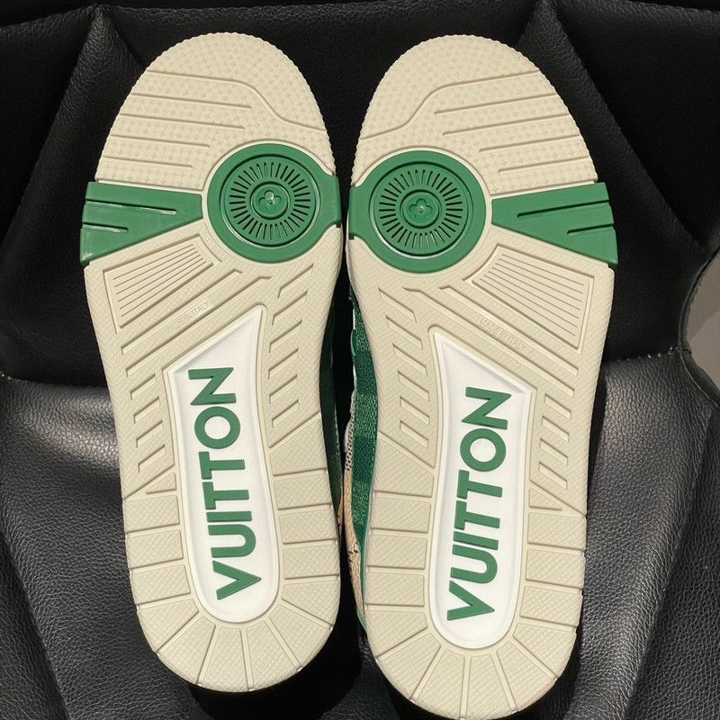 Louis Vuitton Louis Vuitton Low Top Trainer Sneakers in White and Green - Size US 7.5 / EU 40-41 - 4 Thumbnail