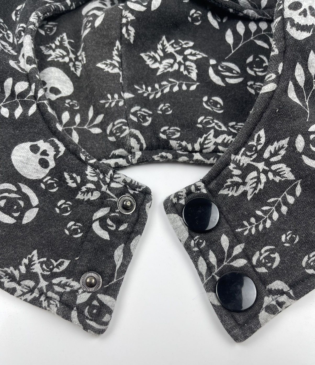 Seditionaries punk style skulls balaclava head warmer Size ONE SIZE - 4 Thumbnail