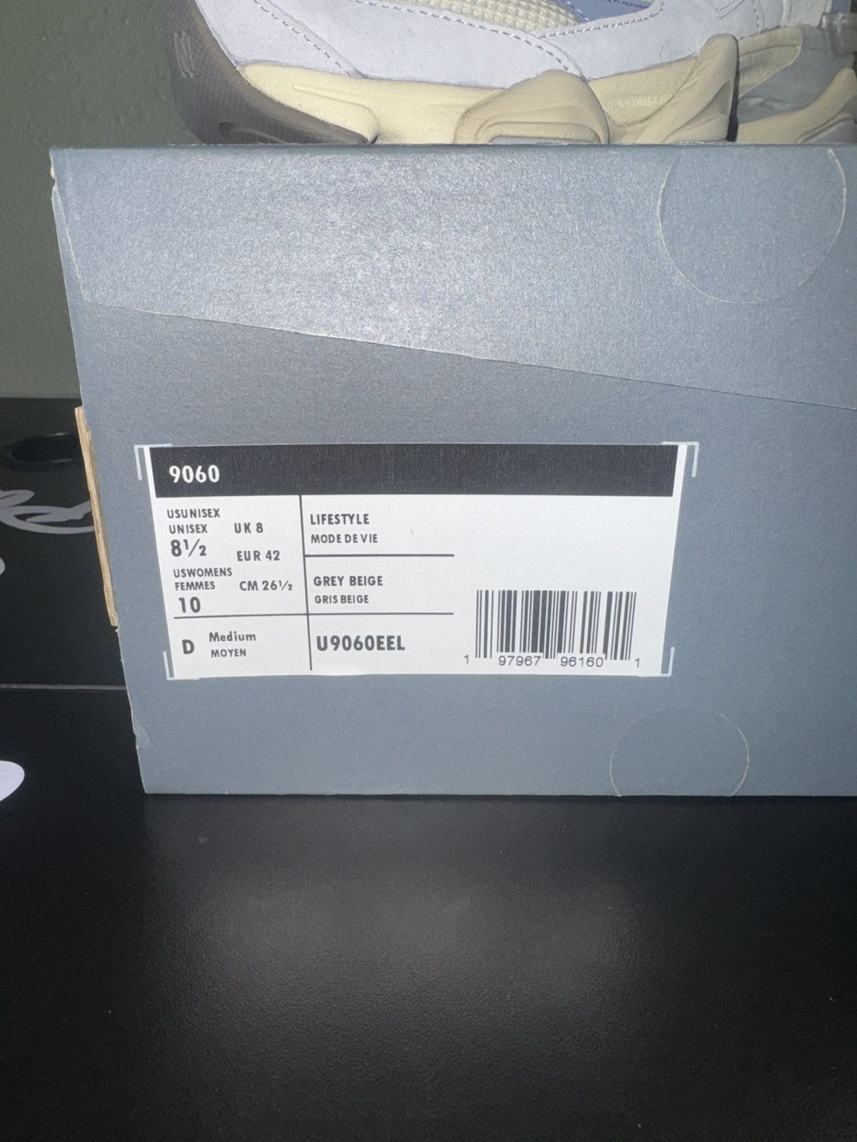 New Balance New Balance 9060 Size US 8.5 / EU 41-42 - 1 Thumbnail