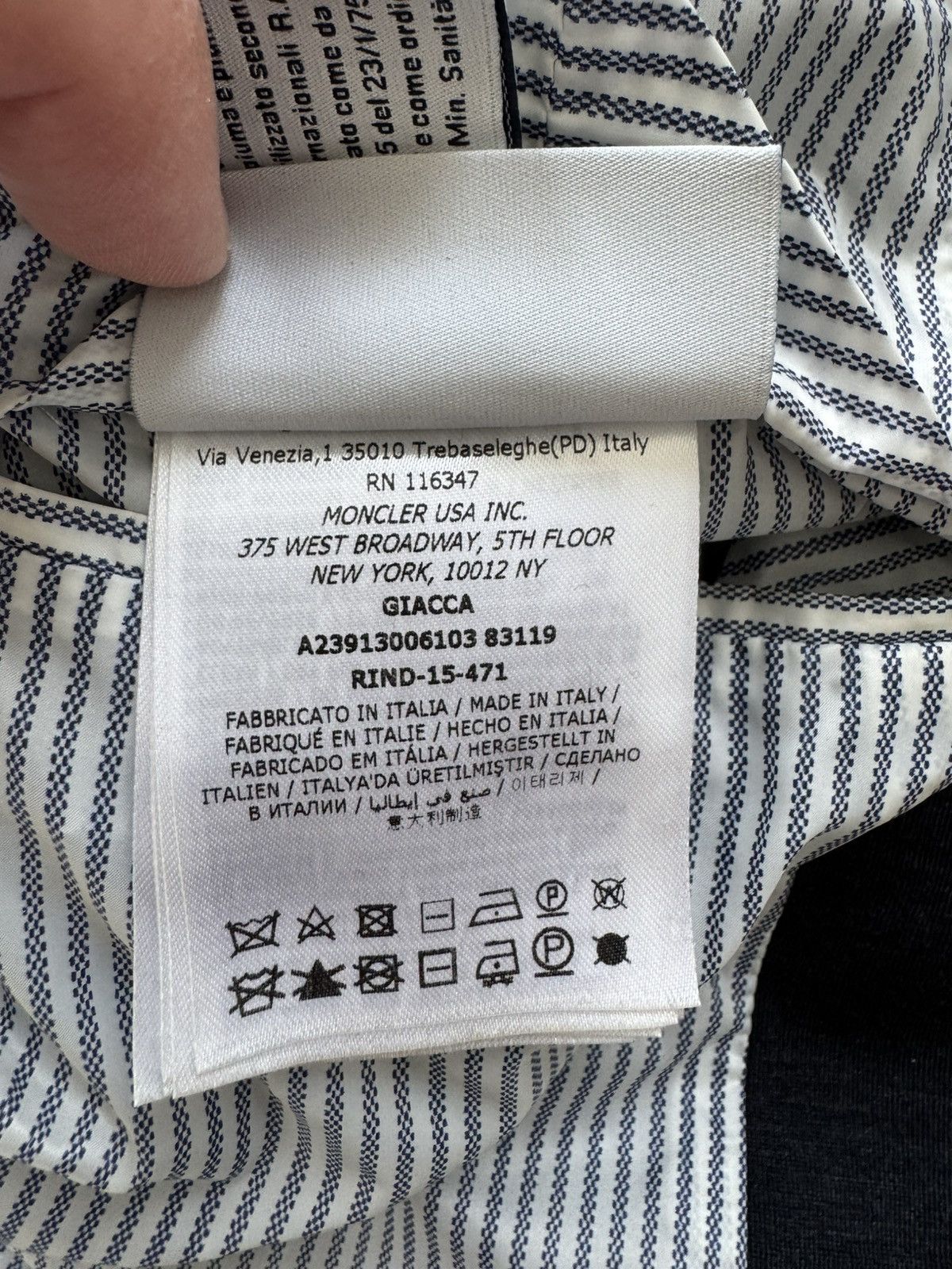 Moncler Gamme Bleu × Thom Browne Limited Edition Down Blazer by Thom Brown for Moncler Size US M / EU 48-50 / 2 - 20 Thumbnail