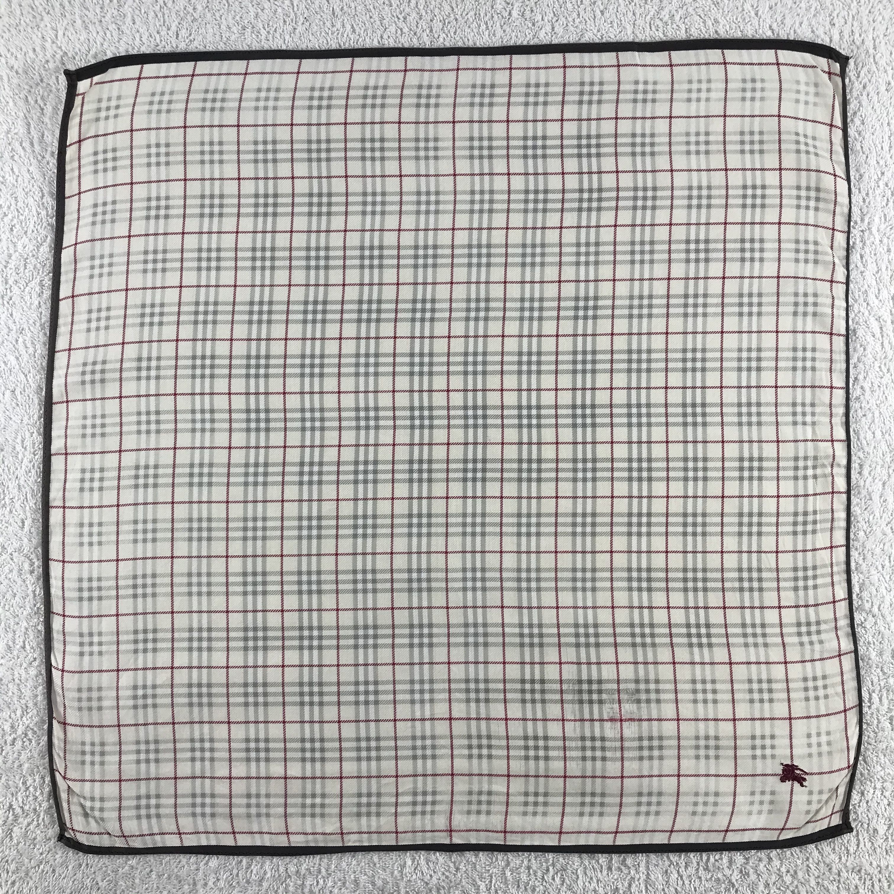 Burberry × Vintage Burberry Bandana / Handkerchief / Neckerchief - S063 Size ONE SIZE - 1 Thumbnail