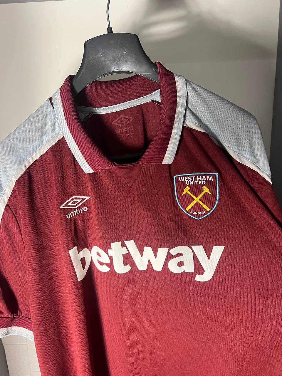 Umbro VINTAGE UMBRO FC WEST HAM UNITED ENGLAND SOCCER JERSEY RETRO Size US XXL / EU 58 / 5 - 4 Thumbnail