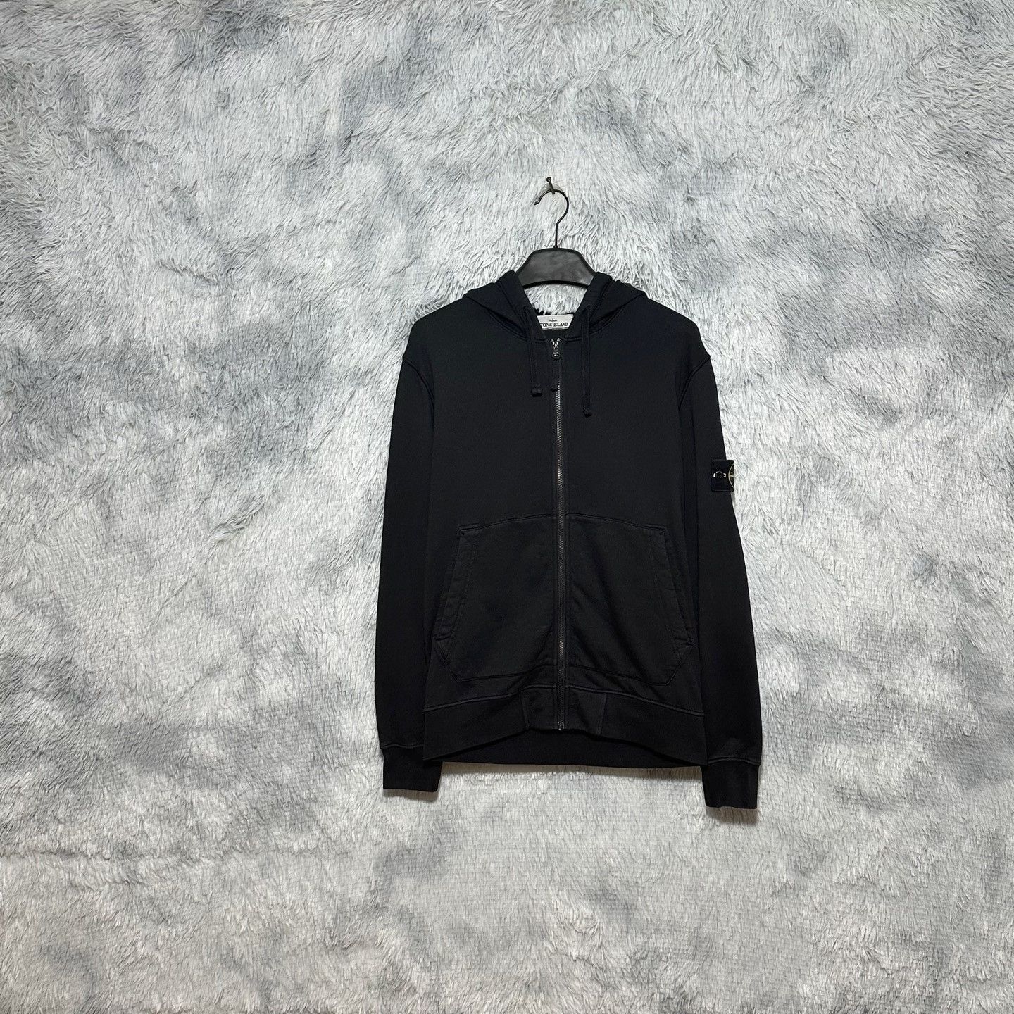Stone Island stone island zip-up jacket in black Size US L / EU 52-54 / 3 - 1 Thumbnail
