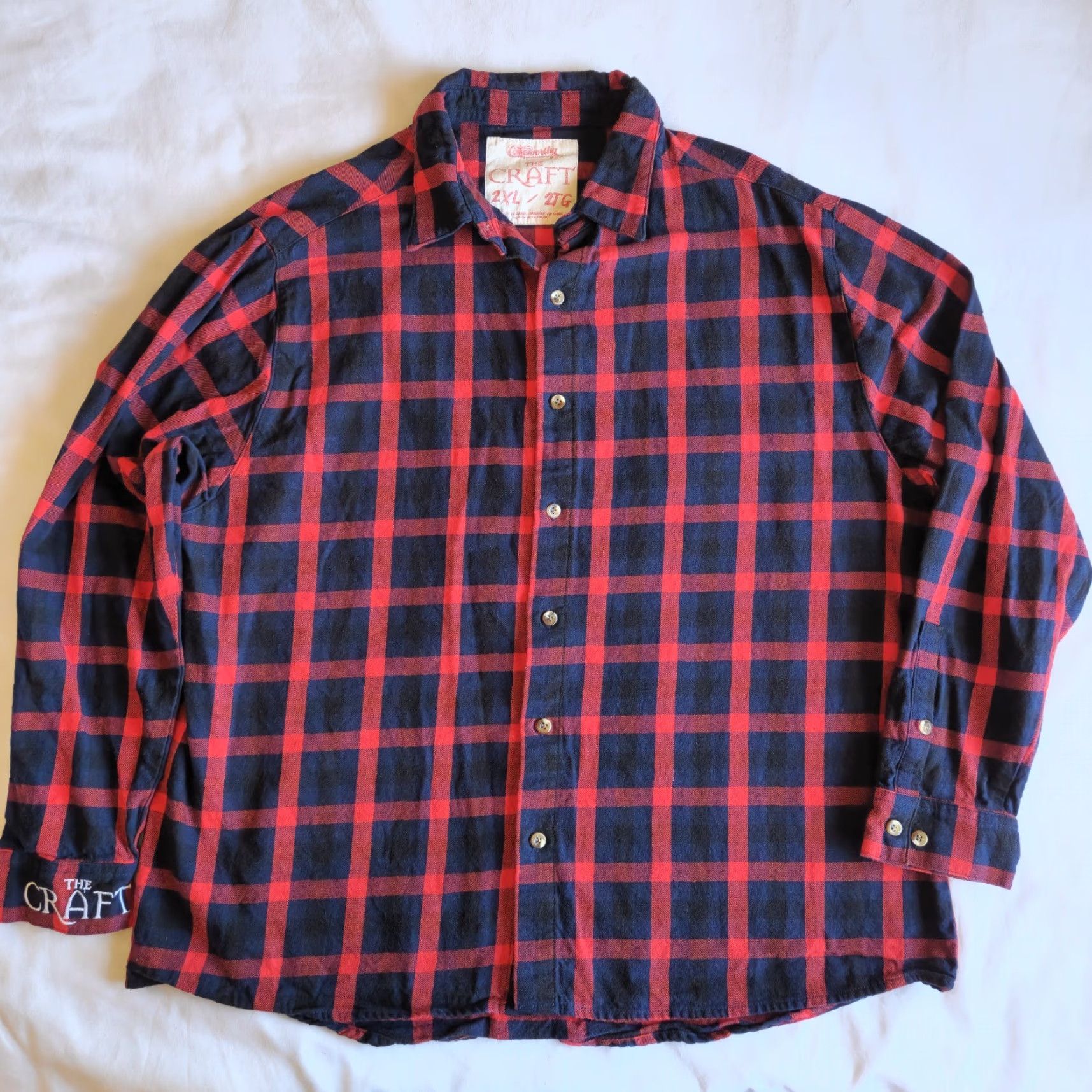 Vintage Cakeworthy The Craft “We Are The Weirdos” Plaid Flannel Shirt 2XL Red Navy Long Sleeve Button-Up Unisex Adults Size US XXL / EU 58 / 5 - 4 Thumbnail