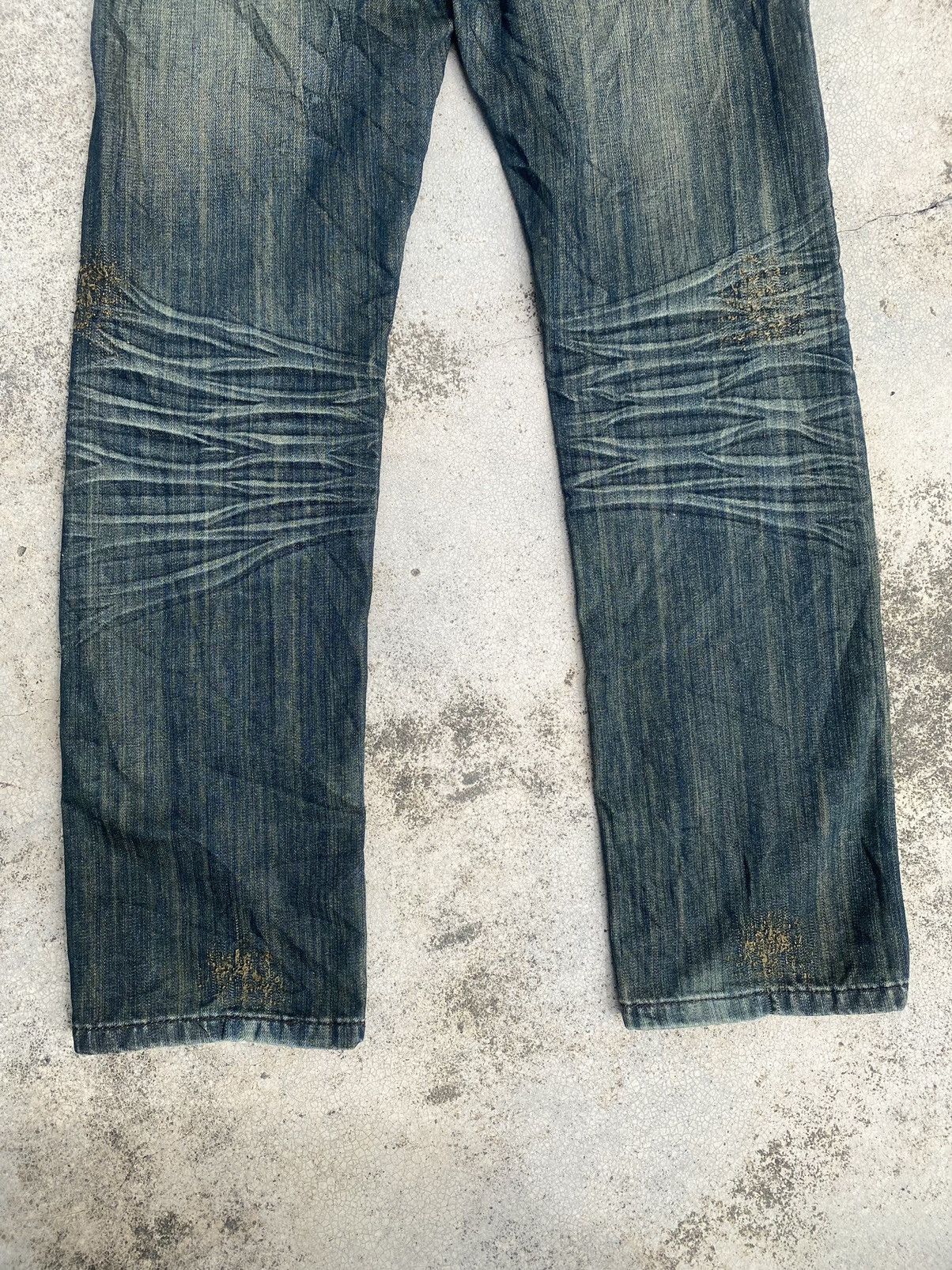 Le Grande Bleu (L.G.B.) Japanese Brand Vo+E Heavy Clawmark Cowboy Style Jeans Size US 32 / EU 48 - 22 Thumbnail
