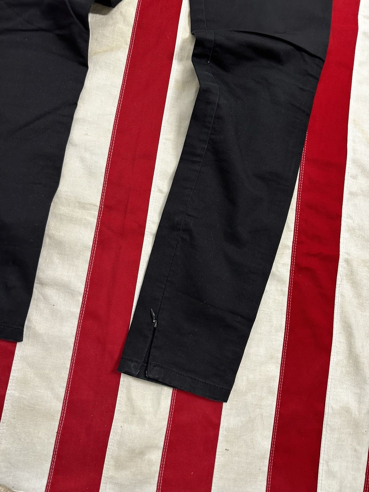 Dolce & Gabbana Vintage D&G (Dolce & Gabbana) black jeans with ankle zips Size 26" / US 2 / IT 38 - 9 Thumbnail