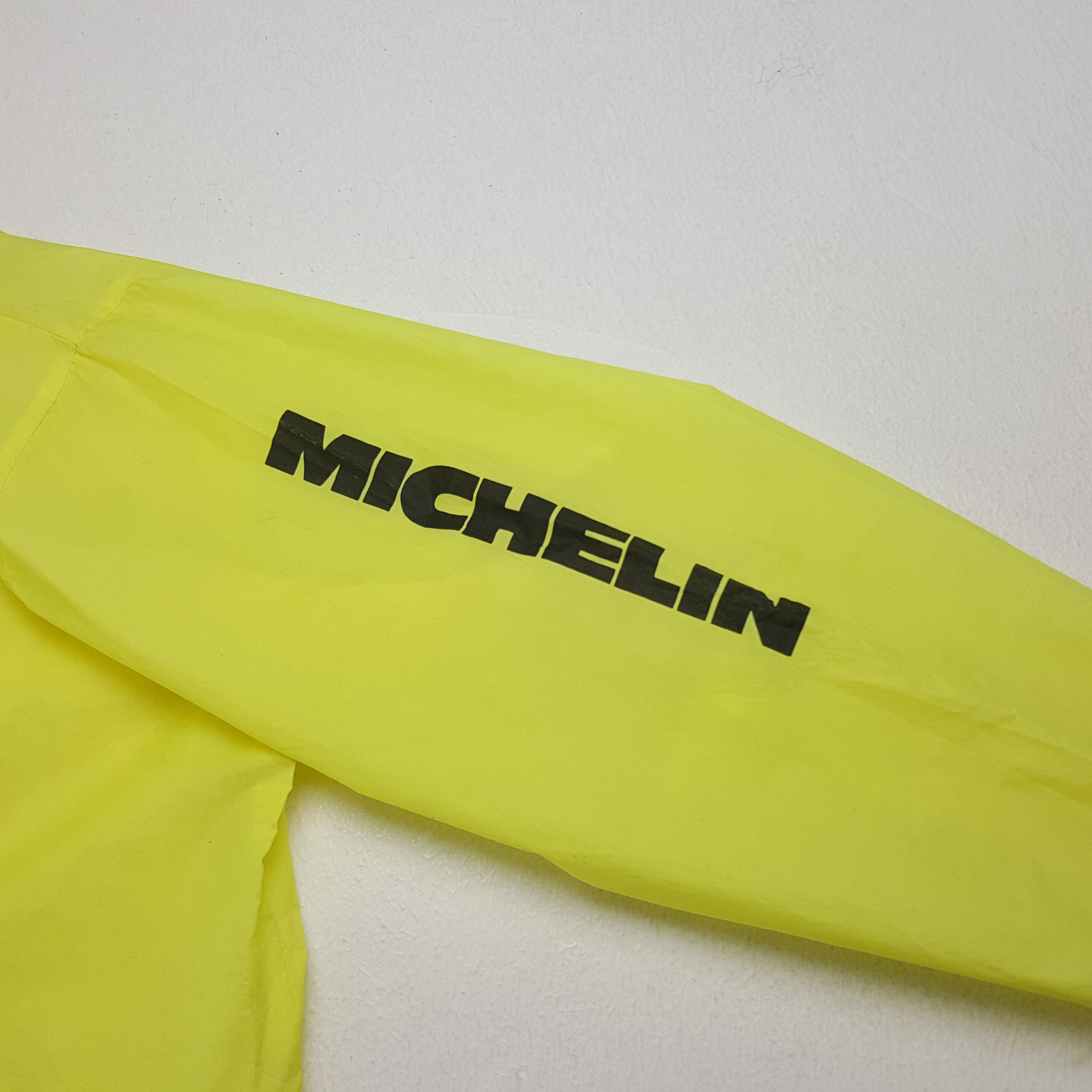 Vintage Vintage Michelin Tyre Motorsports Team Windbreaker Jacket Size US L / EU 52-54 / 3 - 6 Thumbnail