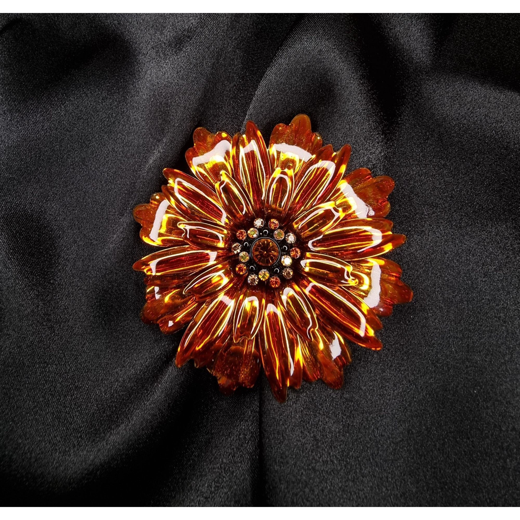 Joan Rivers Vintage Joan Rivers Classics Collection Amber Flower Brooch Size ONE SIZE - 1 Thumbnail
