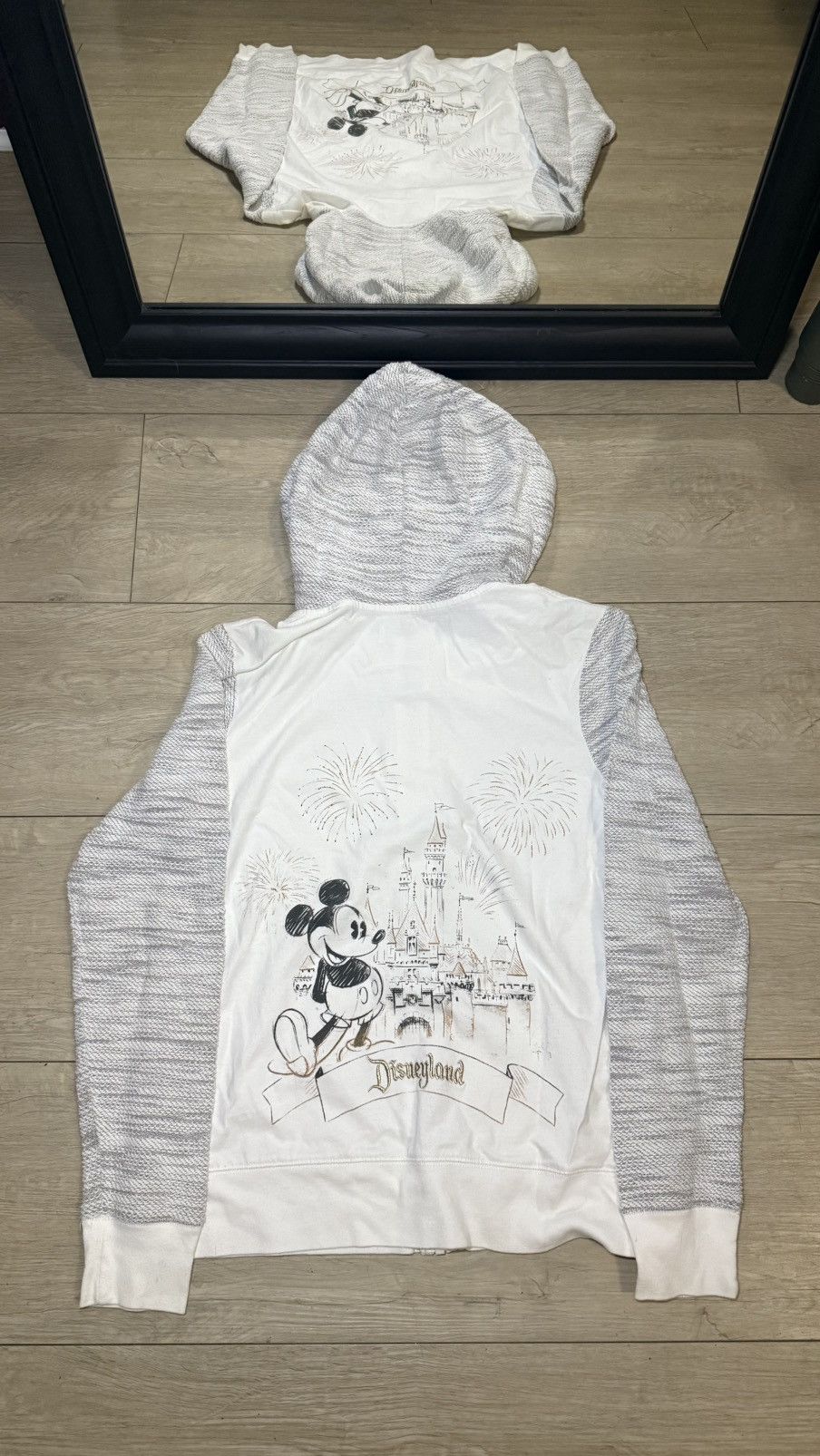 Disney Vintage / Y2K Disney Silver Gold Cinderella Castle Hoodie Size XL / US 12-14 / IT 48-50 - 1 Thumbnail