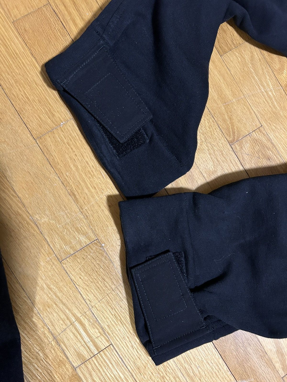 1017 ALYX 9SM ALYX hybrid cargo sweatpants Size US 31 - 9 Thumbnail