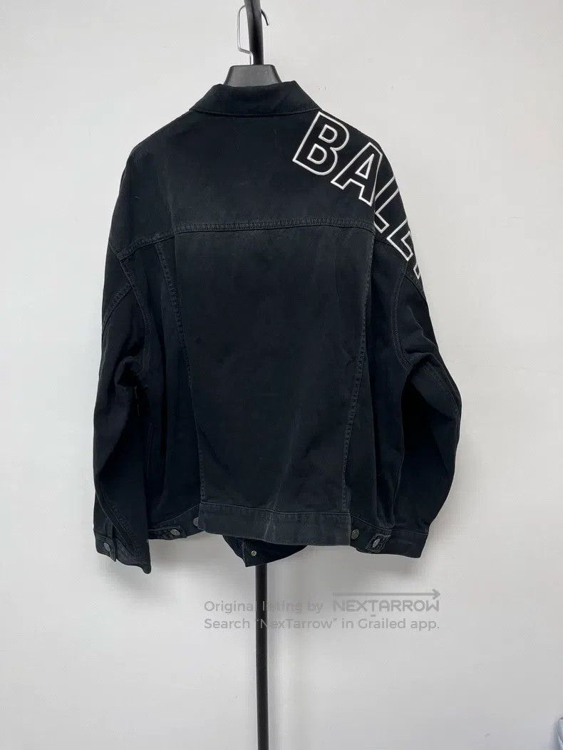 Balenciaga Balenciaga Logo Letter Printed Lapel Single-Breasted Long Size US M / EU 48-50 / 2 - 4 Thumbnail
