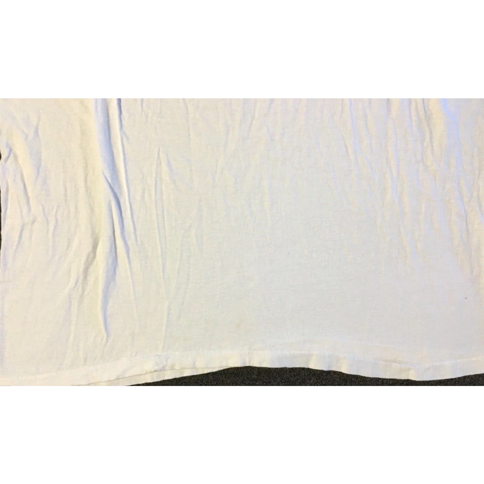 Hanes VINTAGE Hanes Shirt XL White 80s 90s Faded Grunge Biker Punk Skate Surf Trucker Track PE Men Short Sleeve T-Shirt Single Stitch Size US XL / EU 56 / 4 - 7 Thumbnail