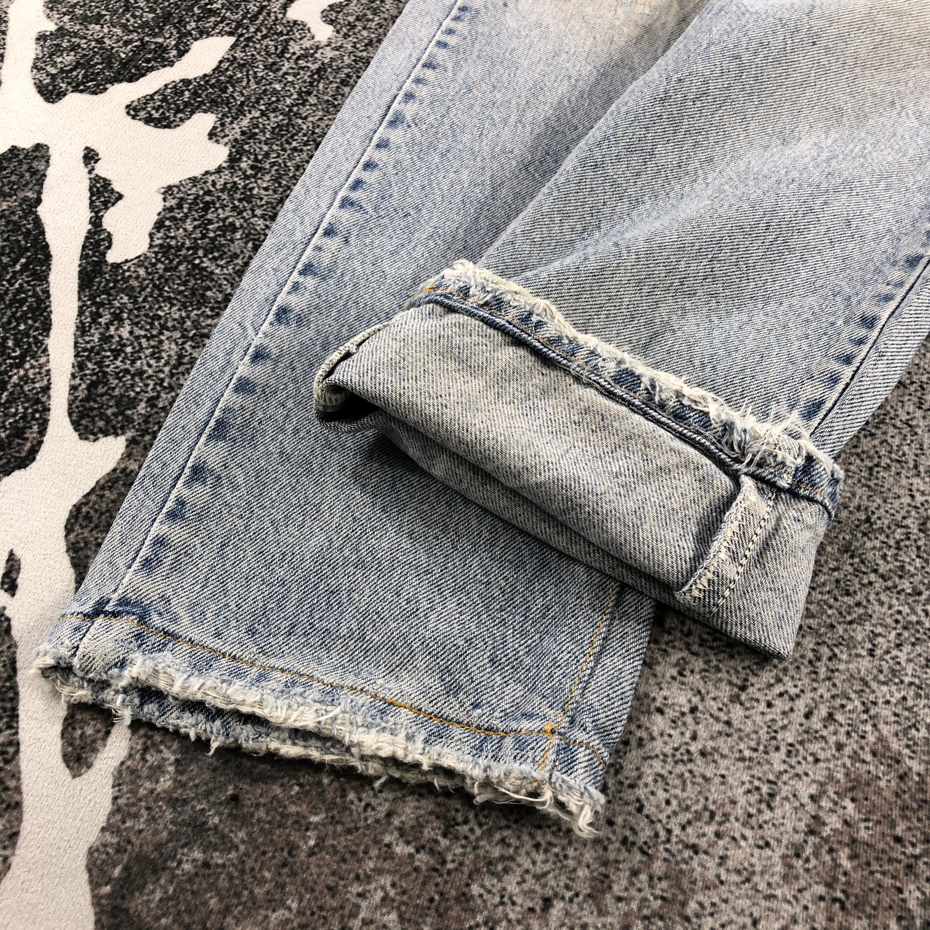 Levi's Vintage 90s Levis 505 Jeans Distressed Denim KJ977 Size US 35 - 7 Thumbnail