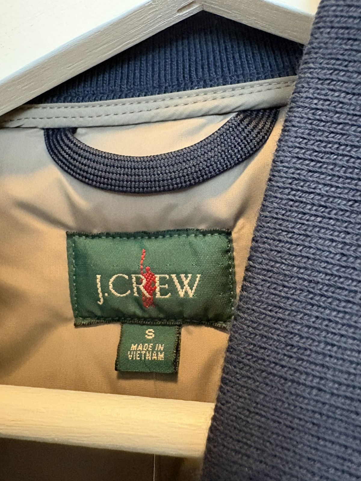 J.Crew J Crew Quilted Vest size Small Navy Size US S / EU 44-46 / 1 - 6 Thumbnail