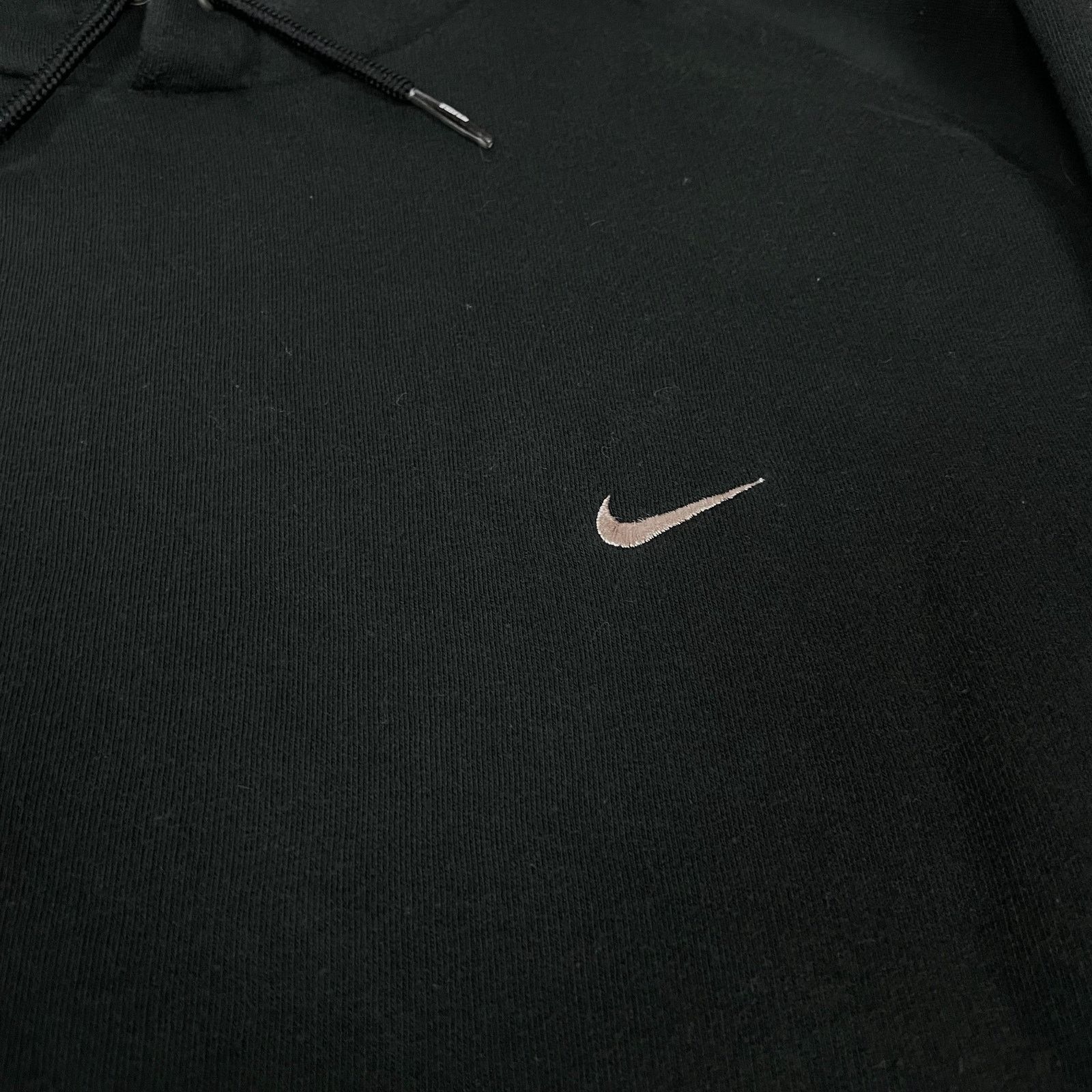 Nike × Vintage Nike Men Black Cotton Long Sleeve Fleece Pullover Hoodie 2XL Size US XXL / EU 58 / 5 - 2 Thumbnail