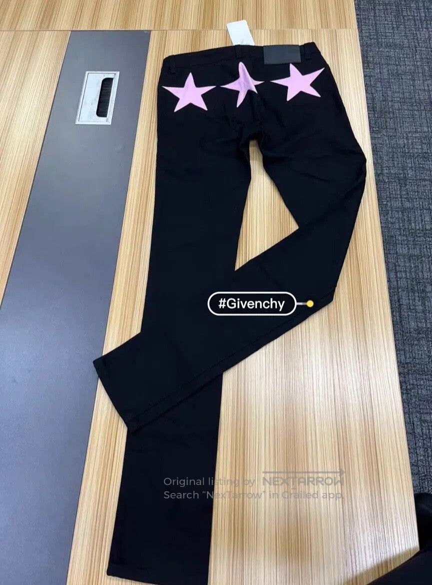 Givenchy Givenchy Black Star Women's Trousers. Size 35" - 1 Thumbnail