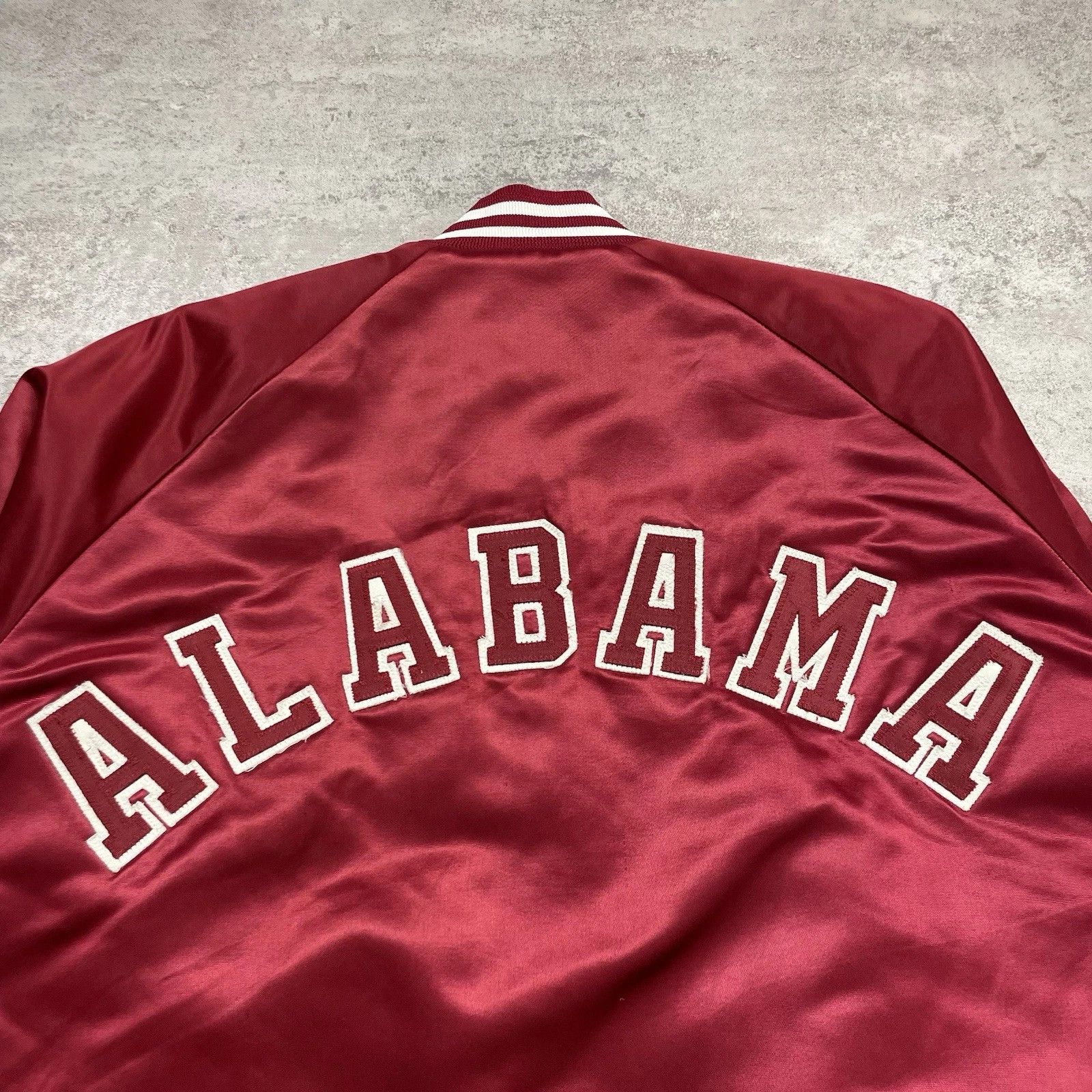 Chalk Line × NCAA × Vintage ALABAMA CRIMSON TIDE CHALK LINE SATIN JACKET SPELL OUT Size US M / EU 48-50 / 2 - 3 Thumbnail