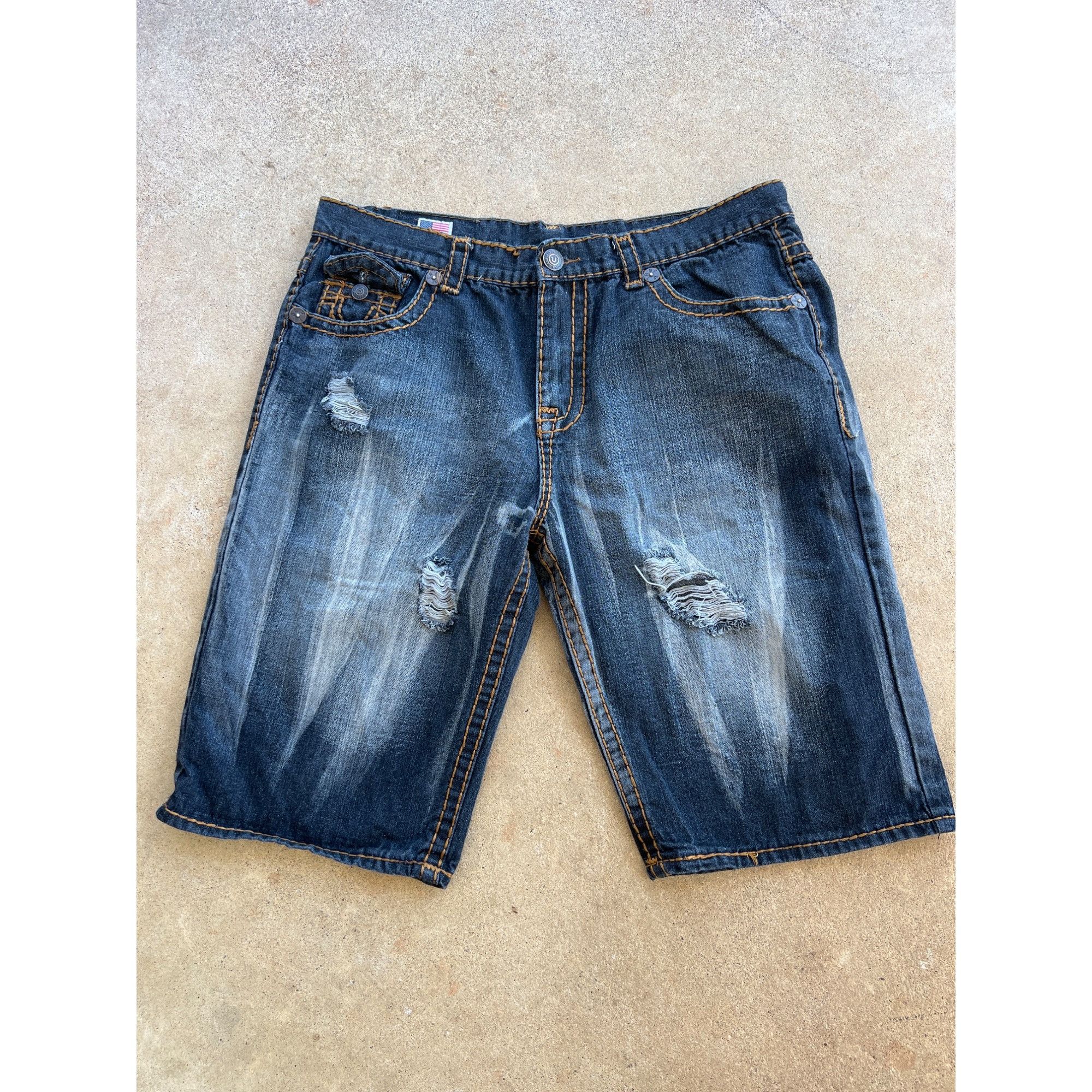 海外限定 TRUE RELIGION DENIM SHORTS パンツ 32 海外限定 TRUE RELIGION DENIM SHORTS パンツ 32