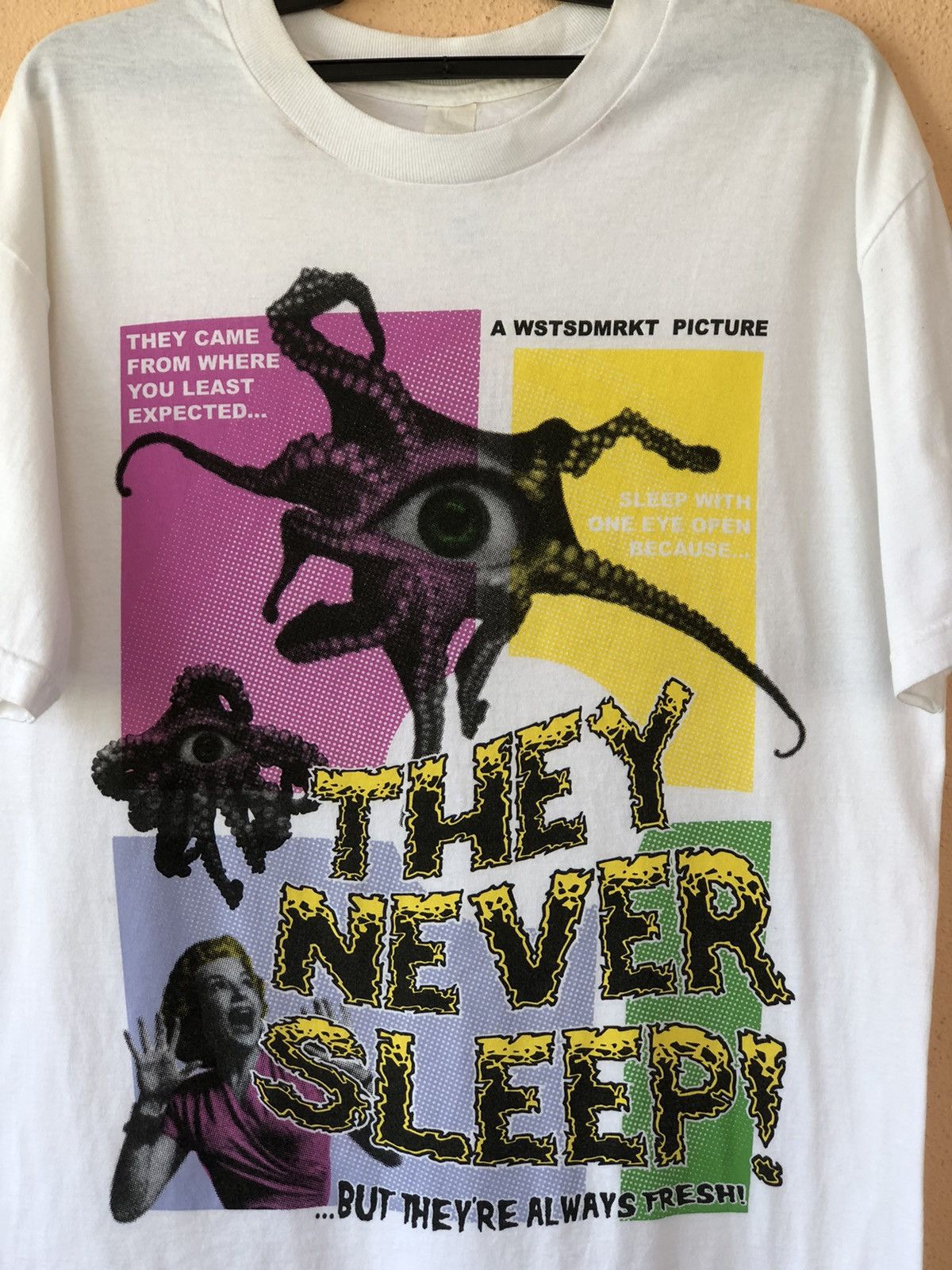 Expert Horror × Vintage Vintage THEY NEVER SLEEP Horror Graphic Tee Size US L / EU 52-54 / 3 - 2 Thumbnail