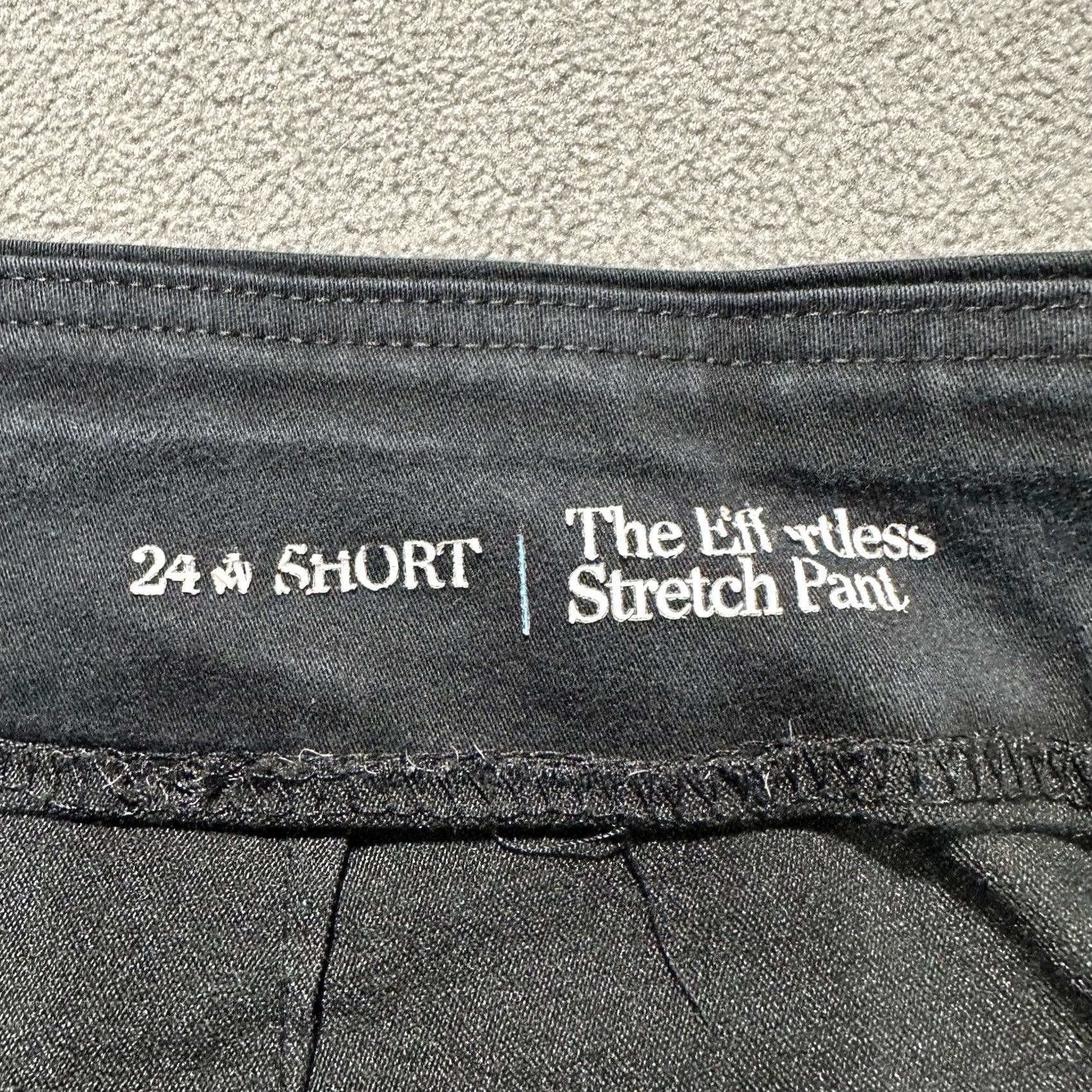 Croft & Barrow Croft Barrow Pants Womens 24W Short Black Effortless Stretch Straight Mid Rise Size 42" / US 20 - 4 Thumbnail