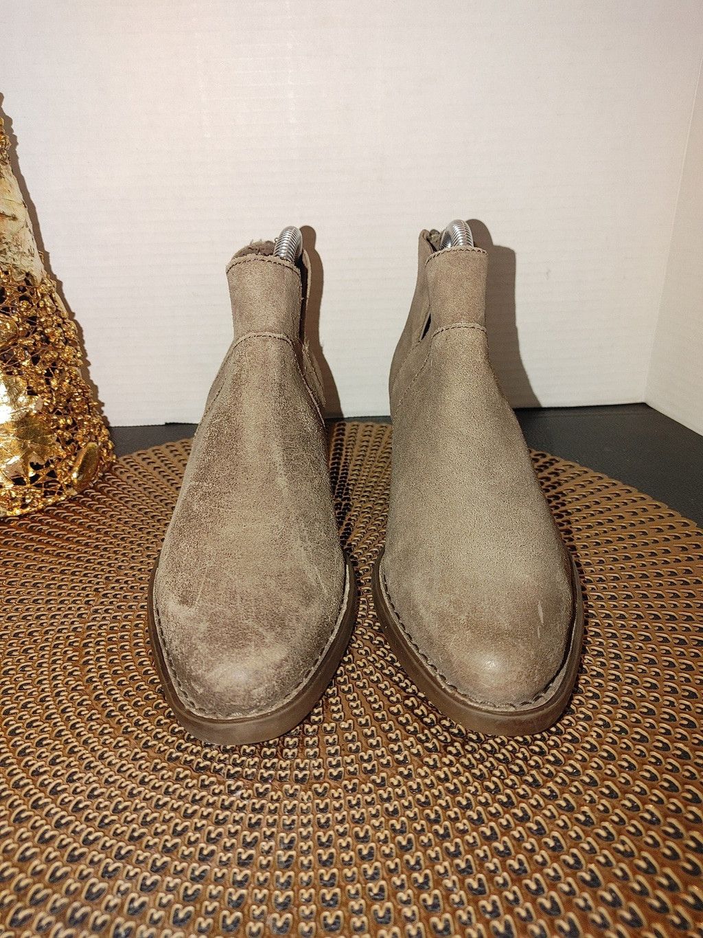 Born Born Kerri Suede Ankle Booties Size 8M Size US 8 / IT 38 - 2 Thumbnail