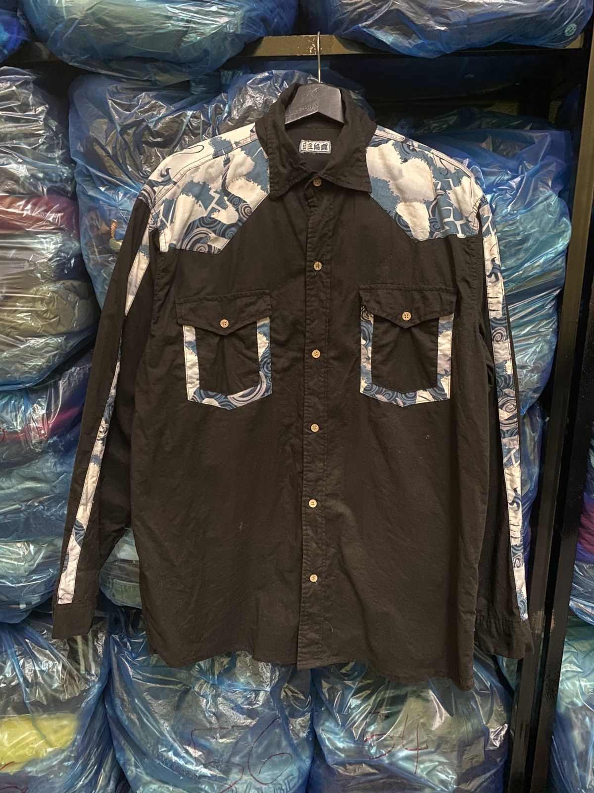 Japanese Brand Vintage Japanese Black Shirt with Blue Dragon Wave Print Size US L / EU 52-54 / 3 - 2 Thumbnail
