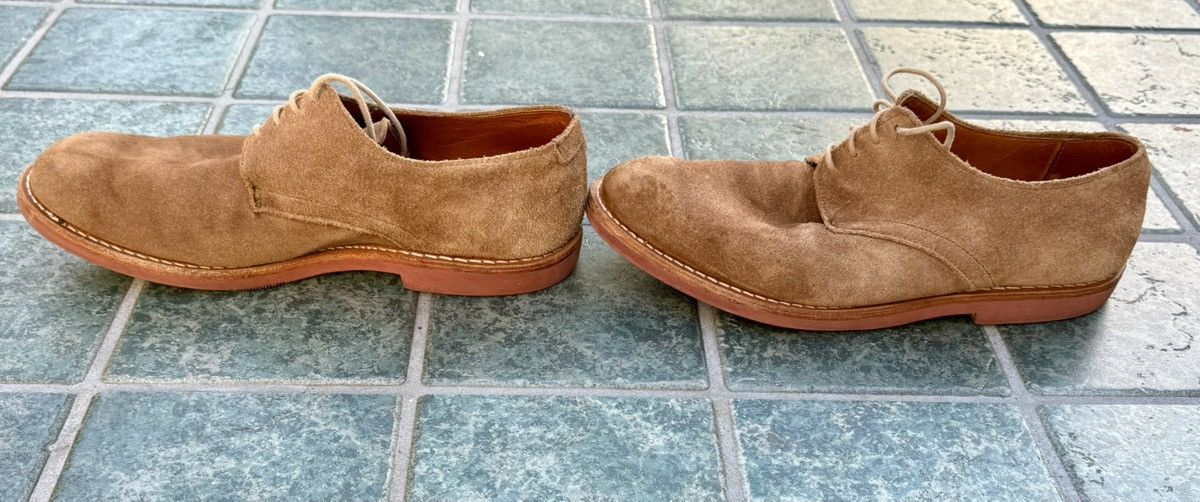 Allen Edmonds Allen Edmonds Boone Suede Bluchers 9.5 3E Vibram Sole Size US 9.5 / EU 42-43 - 4 Thumbnail