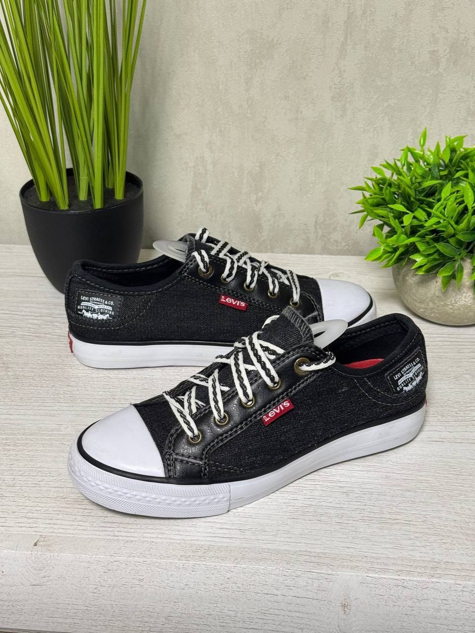 Levi's Vintage Clothing VTG Levi’s Stan Buck boys' sneakers Size 34 Size US 5 / EU 37 - 2 Thumbnail