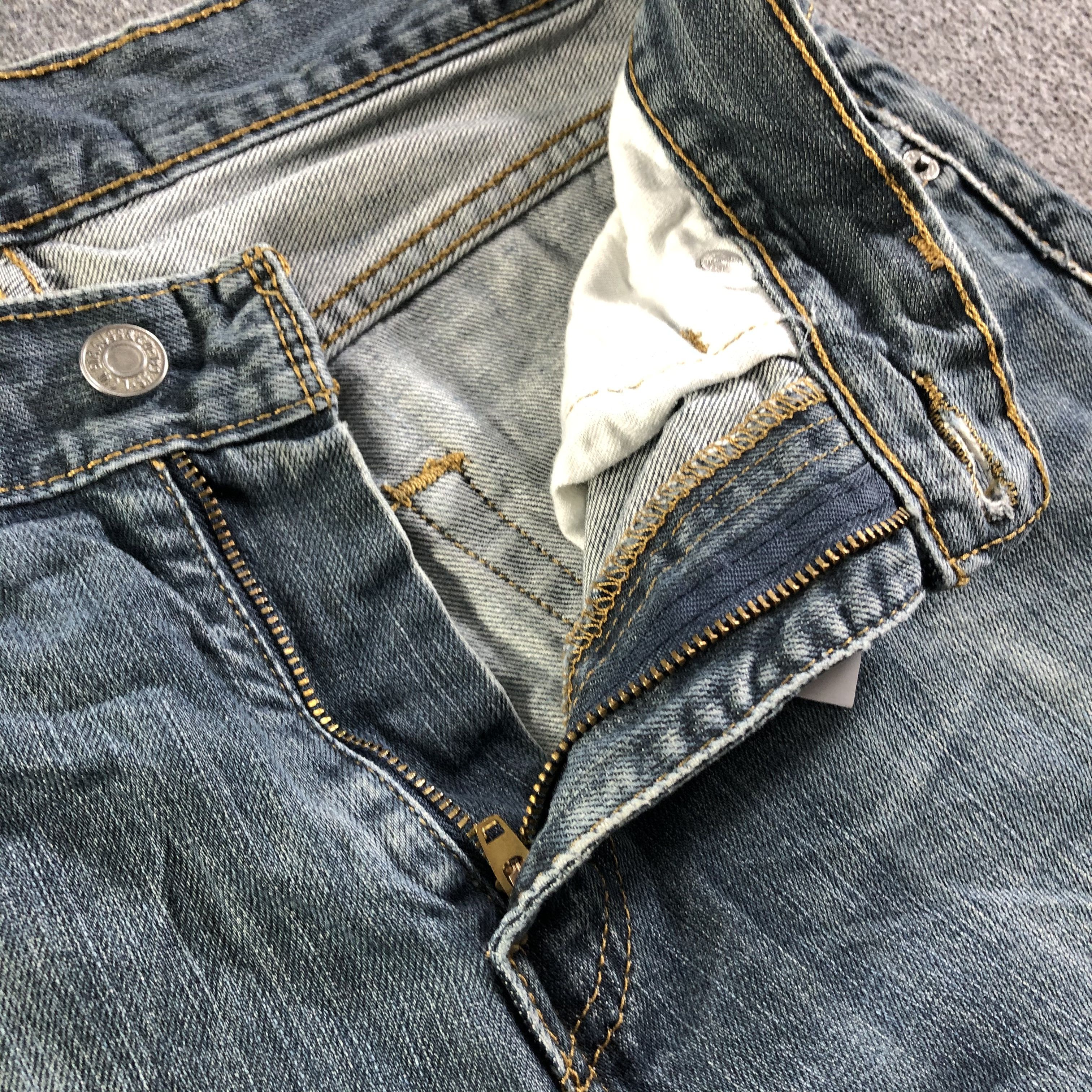 Levi's Vintage Levis 521 Jeans-J4197 Size US 31 - 7 Thumbnail