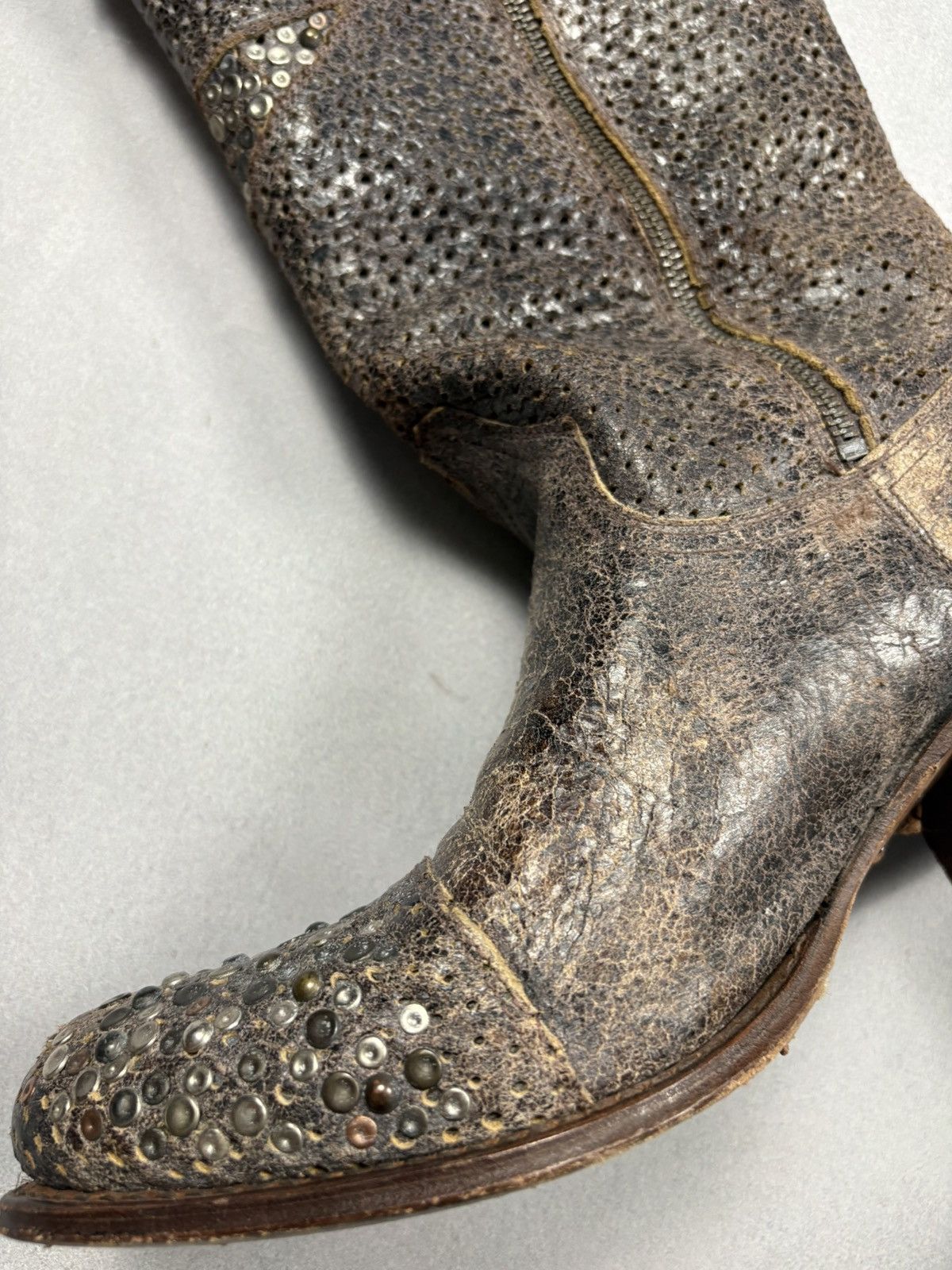 Frye Vintage Frye Studded Leather Cowboy Ankle Boots Rhinestones Size US 9 / IT 39 - 7 Thumbnail