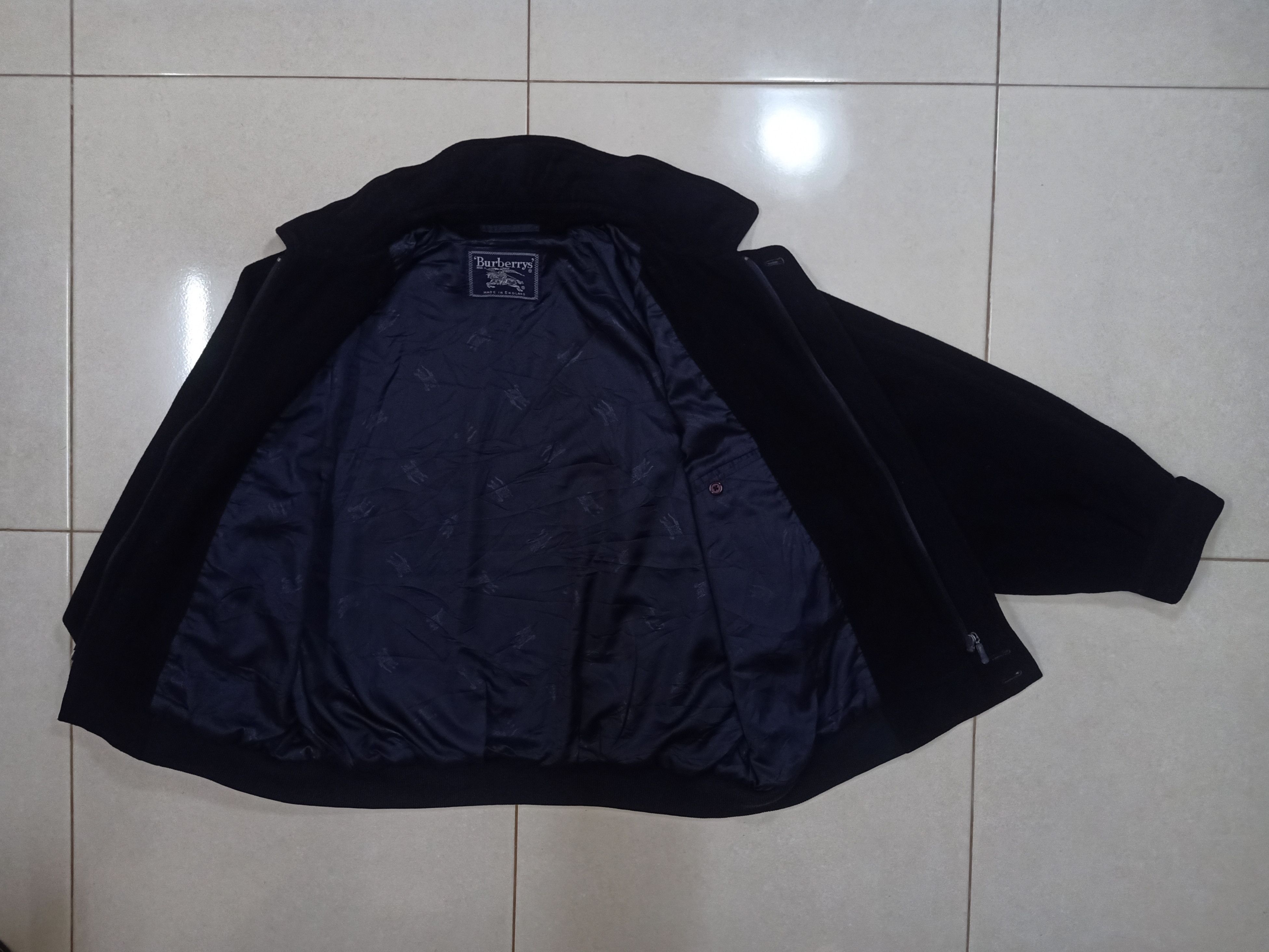 Burberry Rare!! BURBERRYS 80s Made In England Dark Navy Jacket Size US XL / EU 56 / 4 - 5 Thumbnail
