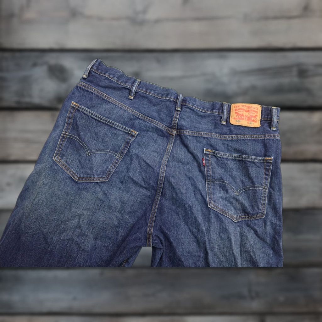 Levi's Levi's 569 Denim Shorts Bermuda Men 42 Blue Medium Wash 5-Pocket Zip Fly Pockets Size US 42 / EU 58 - 1 Thumbnail