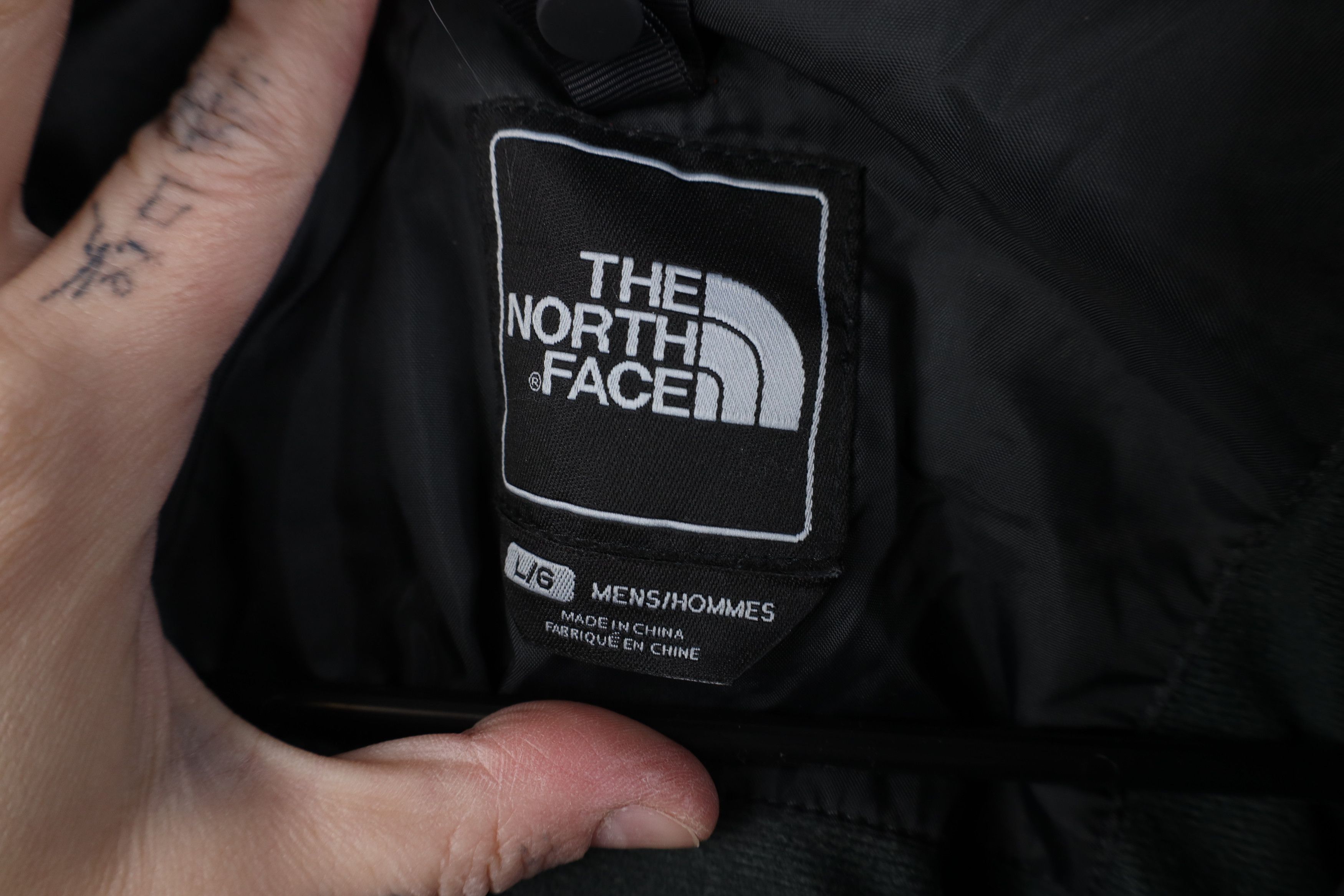 The North Face Vintage Y2K The North Face HyVent Waterproof Jacket Red Size US L / EU 52-54 / 3 - 9 Thumbnail