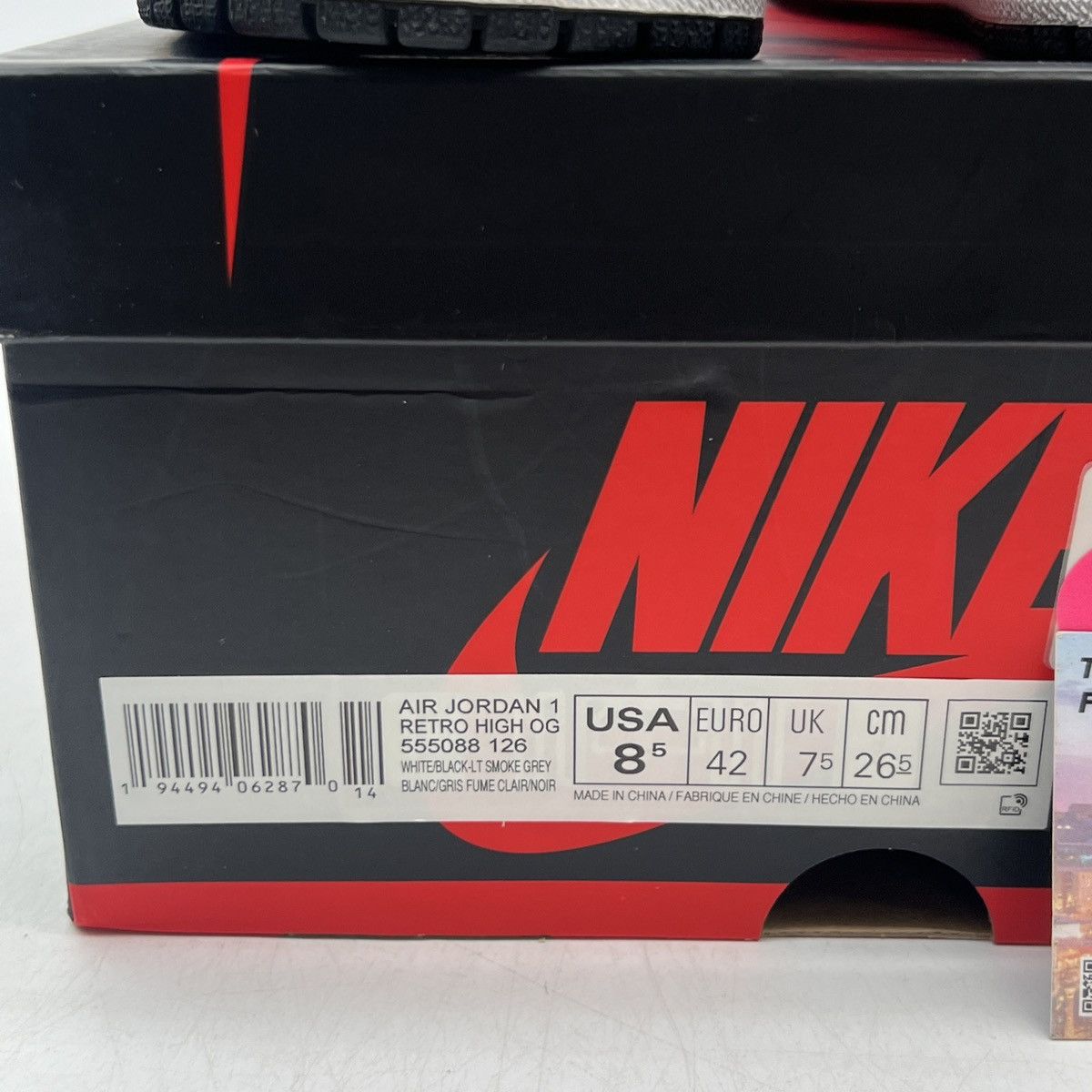 Nike Air Jordan 1 high smoke grey Size US 8.5 / EU 41-42 - 6 Thumbnail