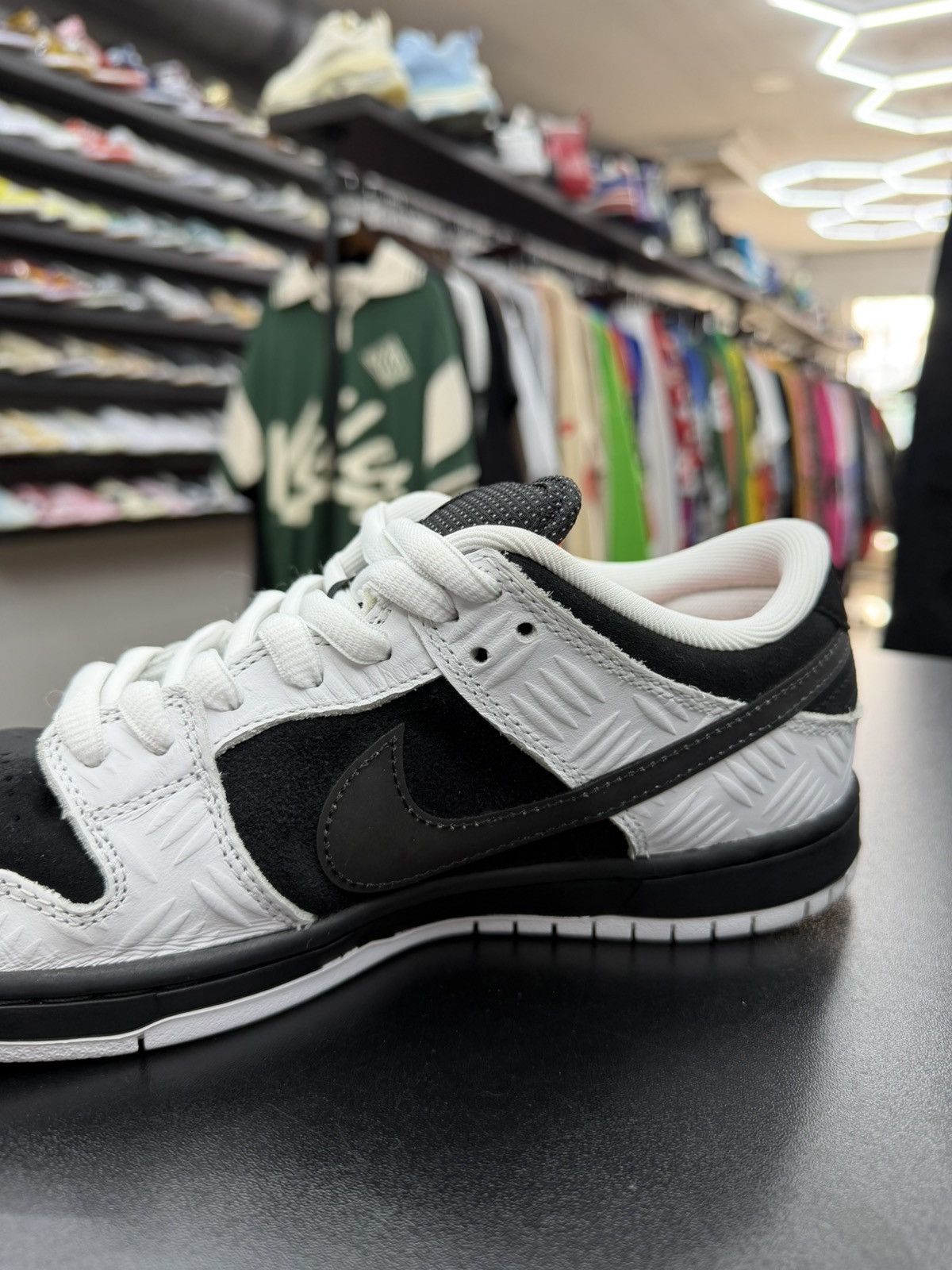 Nike Size 8.5 - Nike SB Dunk Low TIGHTBOOTH Size US 8.5 / EU 41-42 - 5 Thumbnail