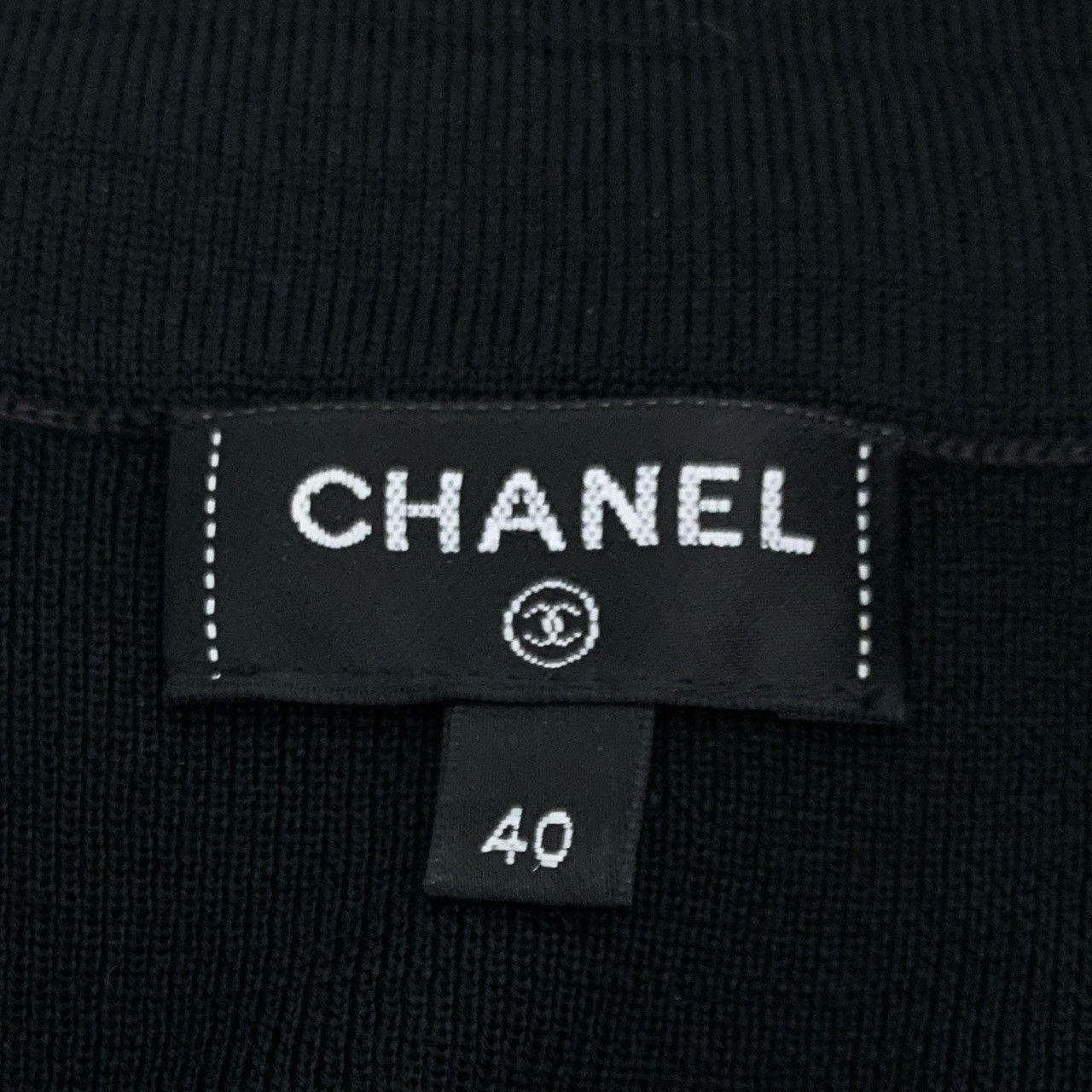 Chanel Chanel logo monogrammed black lapel sheep's wool knit dress Size M / US 6-8 / IT 42-44 - 7 Thumbnail