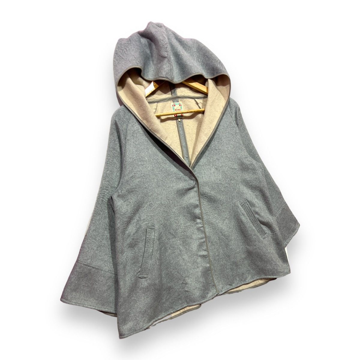 Beams Plus 🔥 BEAMS HEART Beauty Cloak Size M / US 6-8 / IT 42-44 - 3 Thumbnail