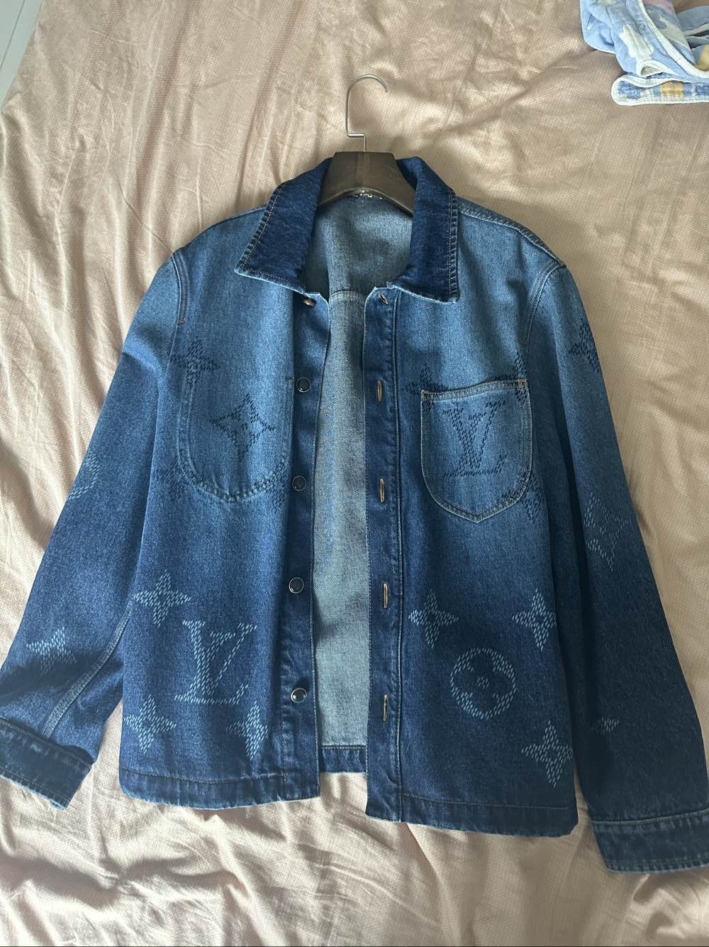 Louis Vuitton Louis Vuitton Monogram Denim Jacket Size M Size US M / EU 48-50 / 2 - 1 Thumbnail