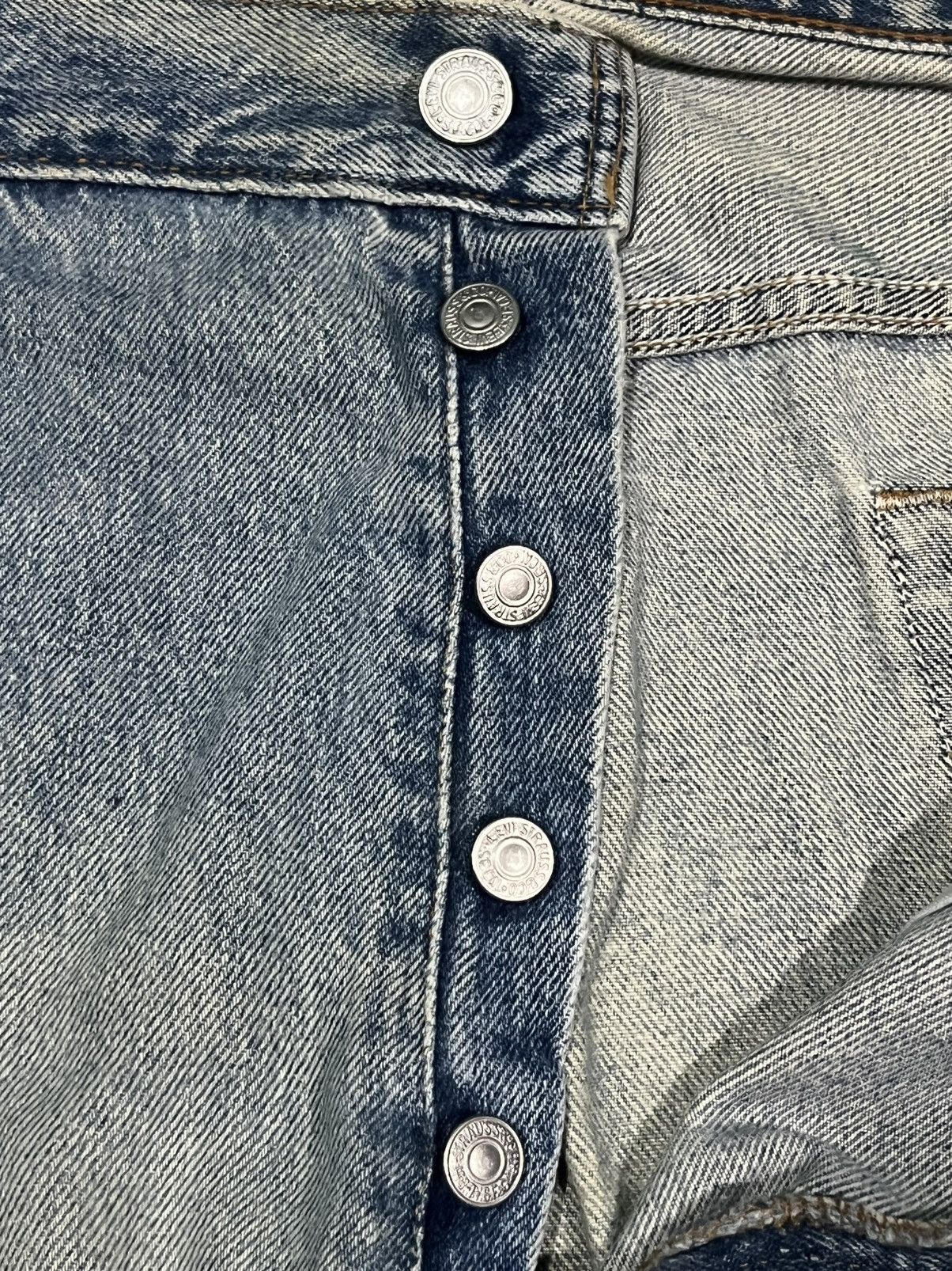 Levi's Vintage 90s Levi’s 501 Blue Wash Button Fly Distressed Jeans Size US 36 / EU 52 - 6 Thumbnail