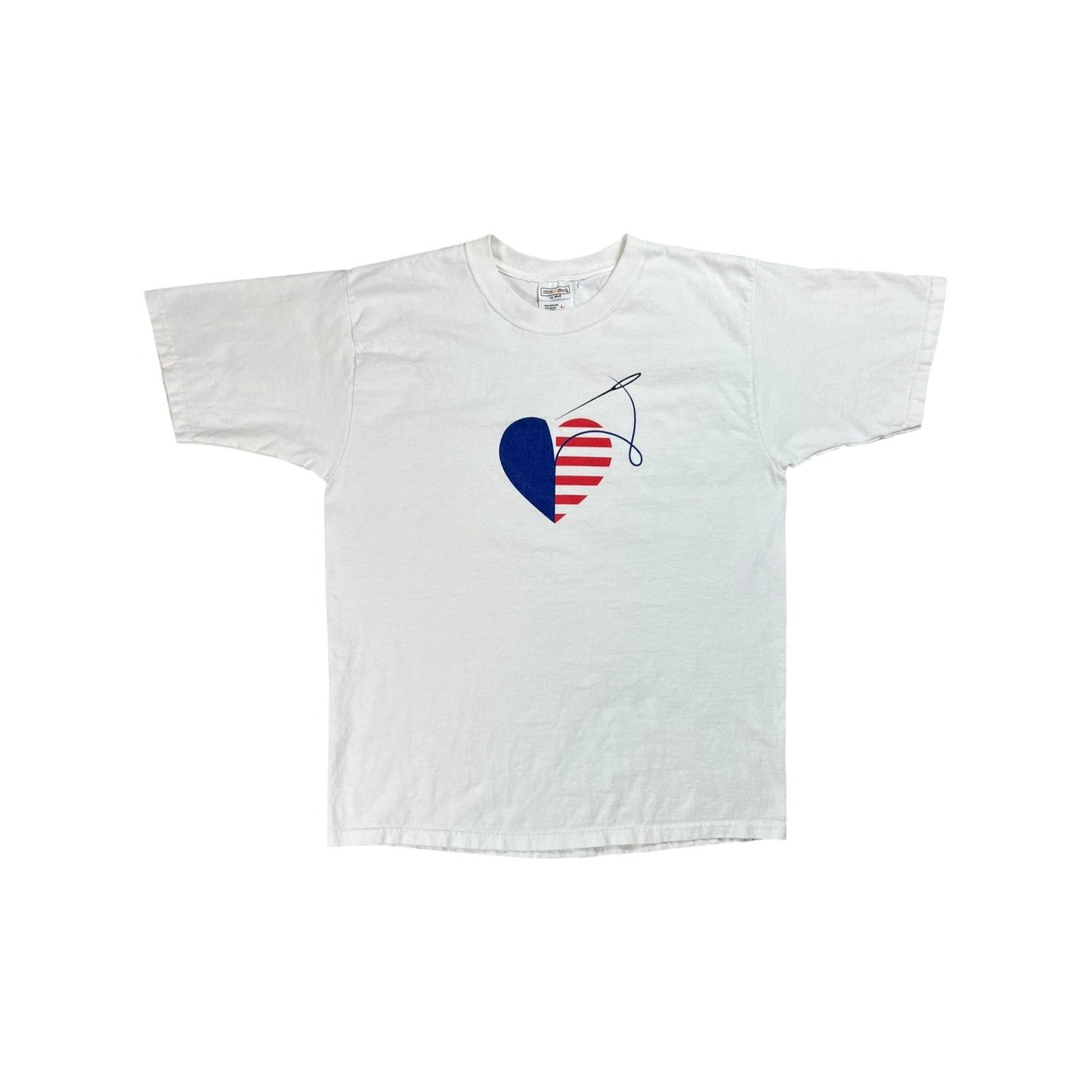 Anvil × Vintage Vintage 90s fashion for America heart thread tee (L) Size US L / EU 52-54 / 3 - 4 Thumbnail
