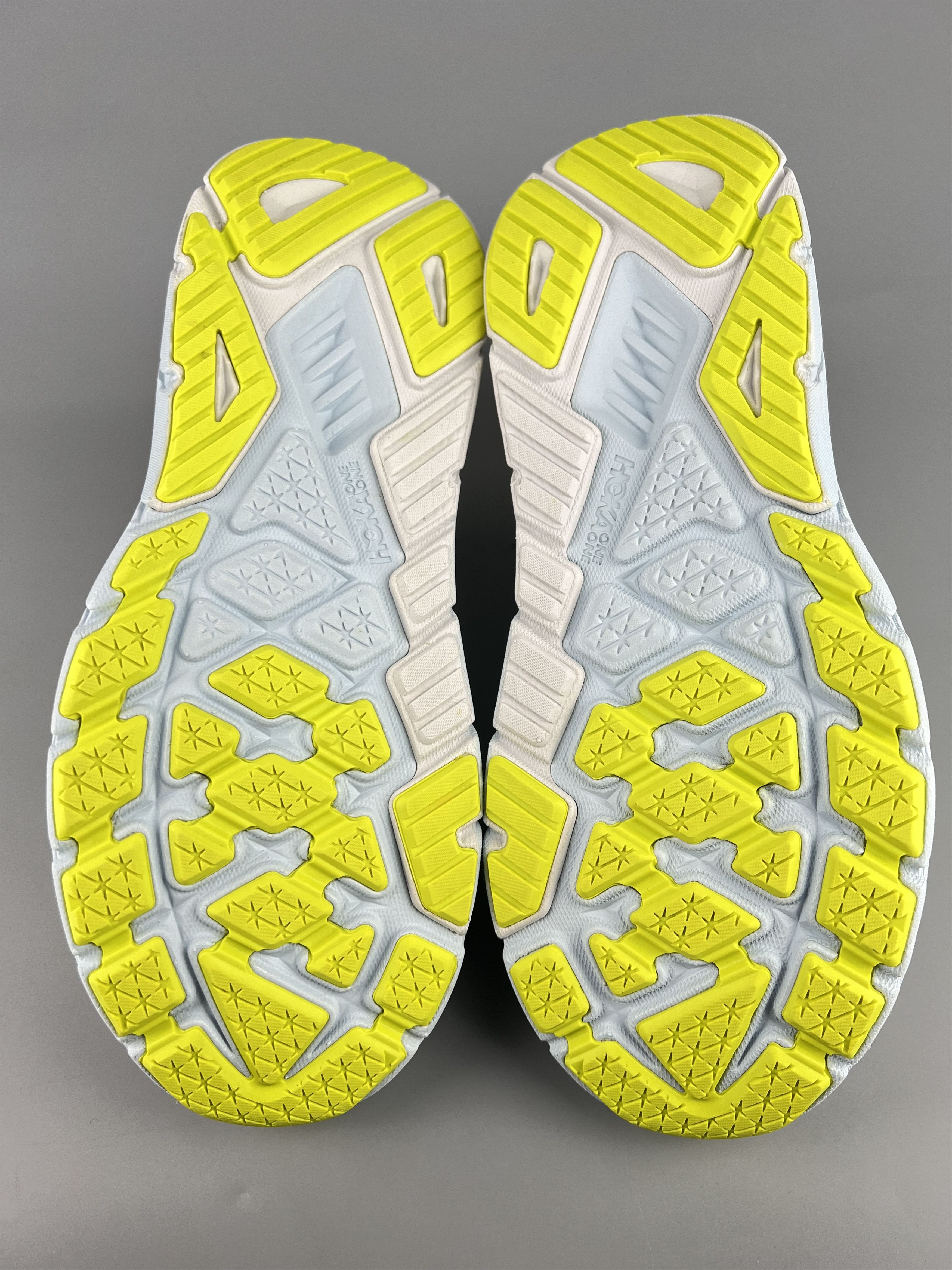 Hoka Hoka One One Arahi 7 Wide Running Shoes Walking Gym Size US 10.5 / EU 43-44 - 6 Thumbnail